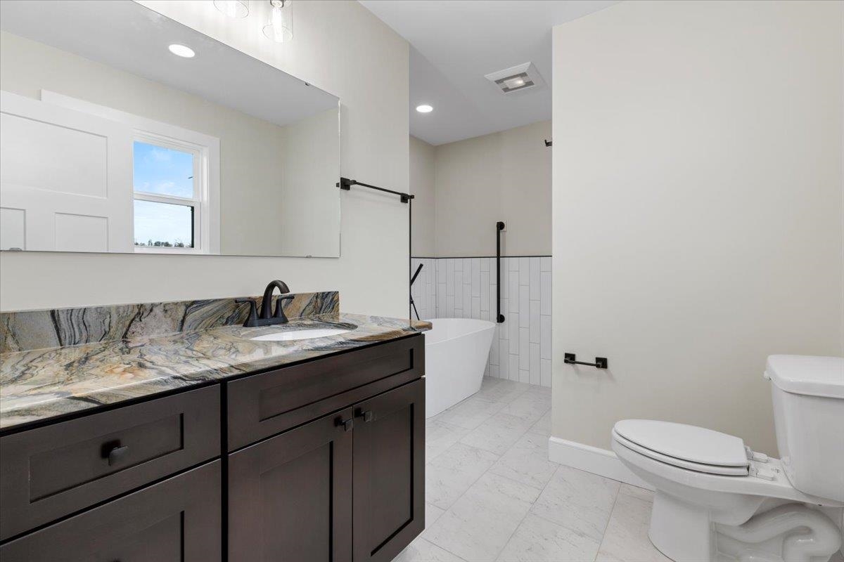 1045 BEAVER Drive