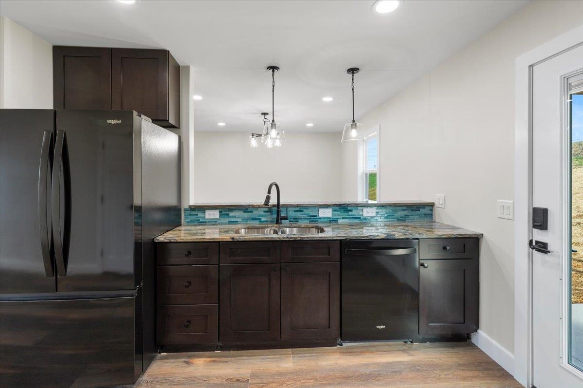 1045 BEAVER Drive