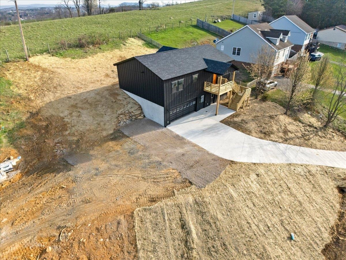 1045 BEAVER Drive