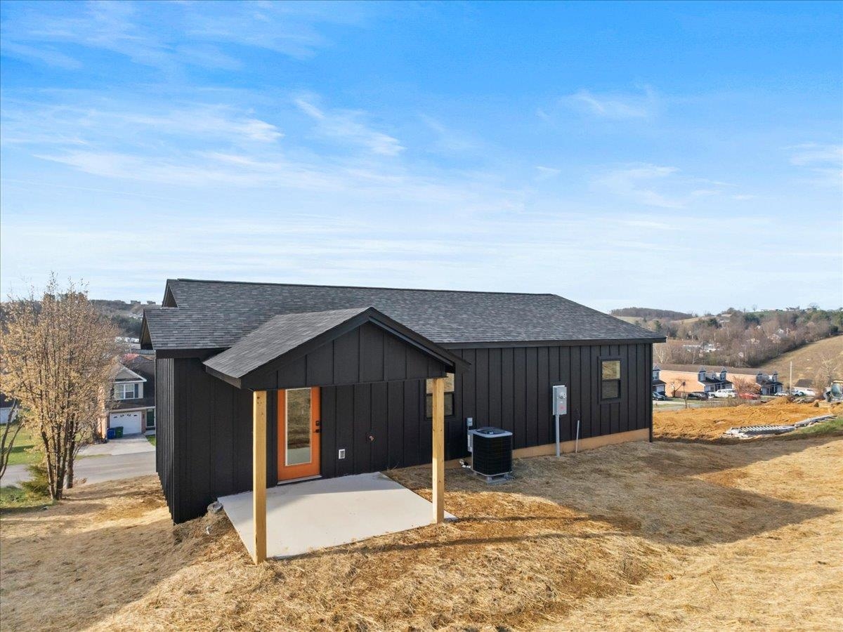 1045 BEAVER Drive