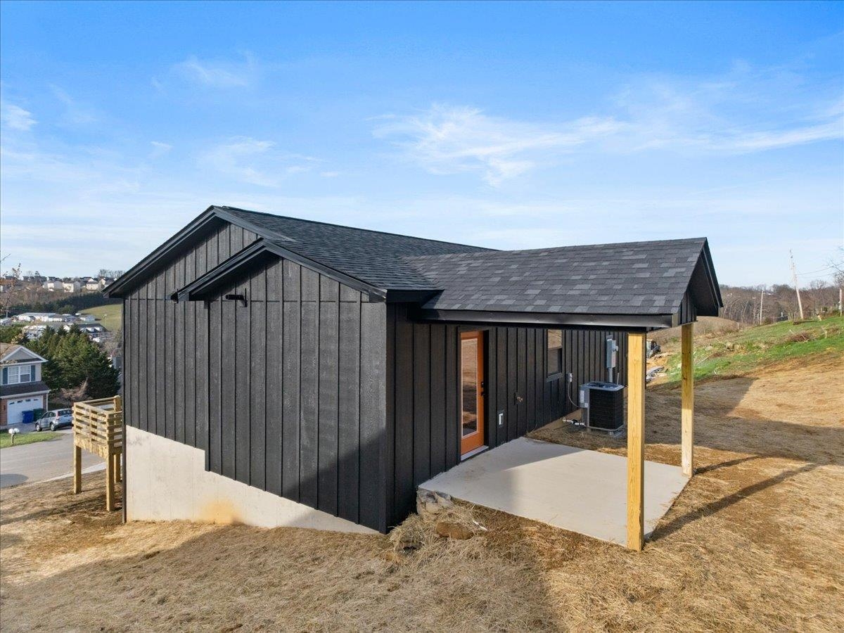1045 BEAVER Drive