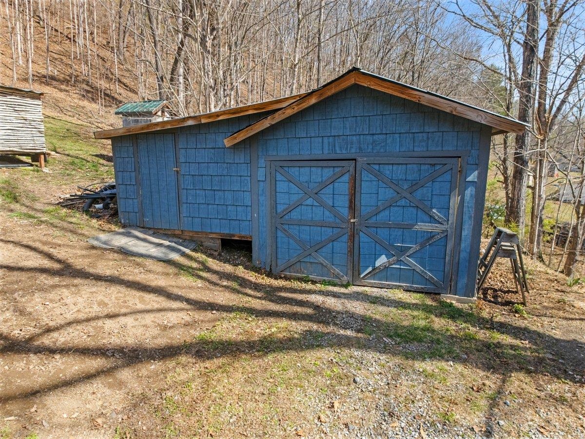 6228 Norris Run Road
