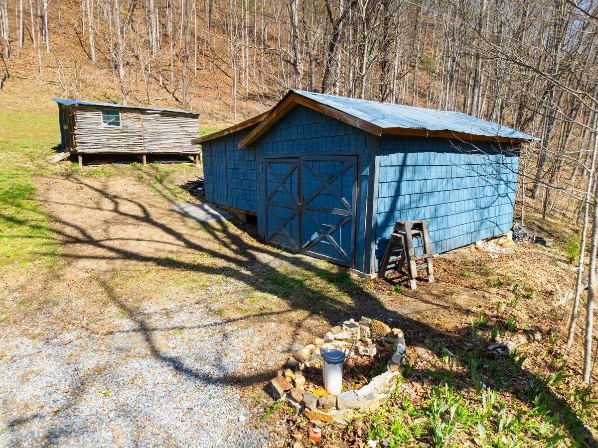 6228 Norris Run Road