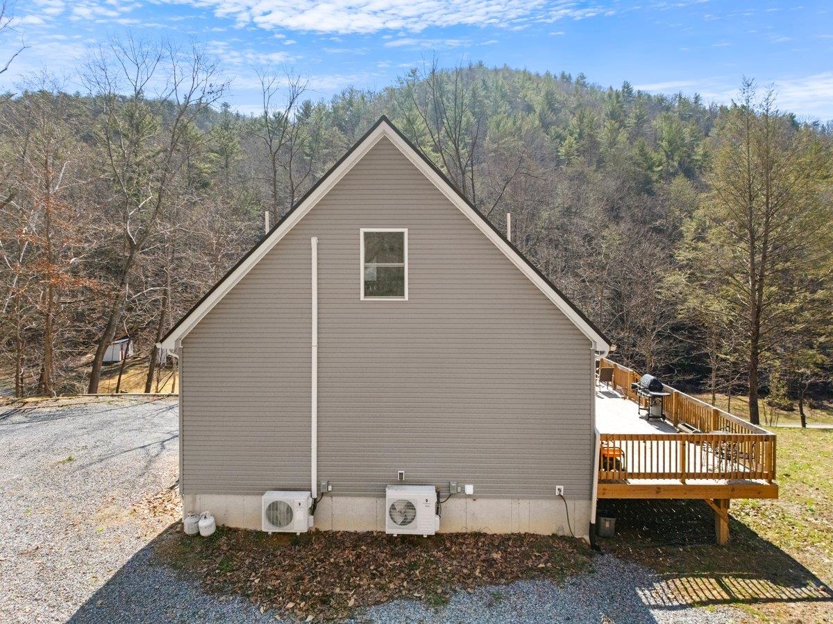 6228 Norris Run Road