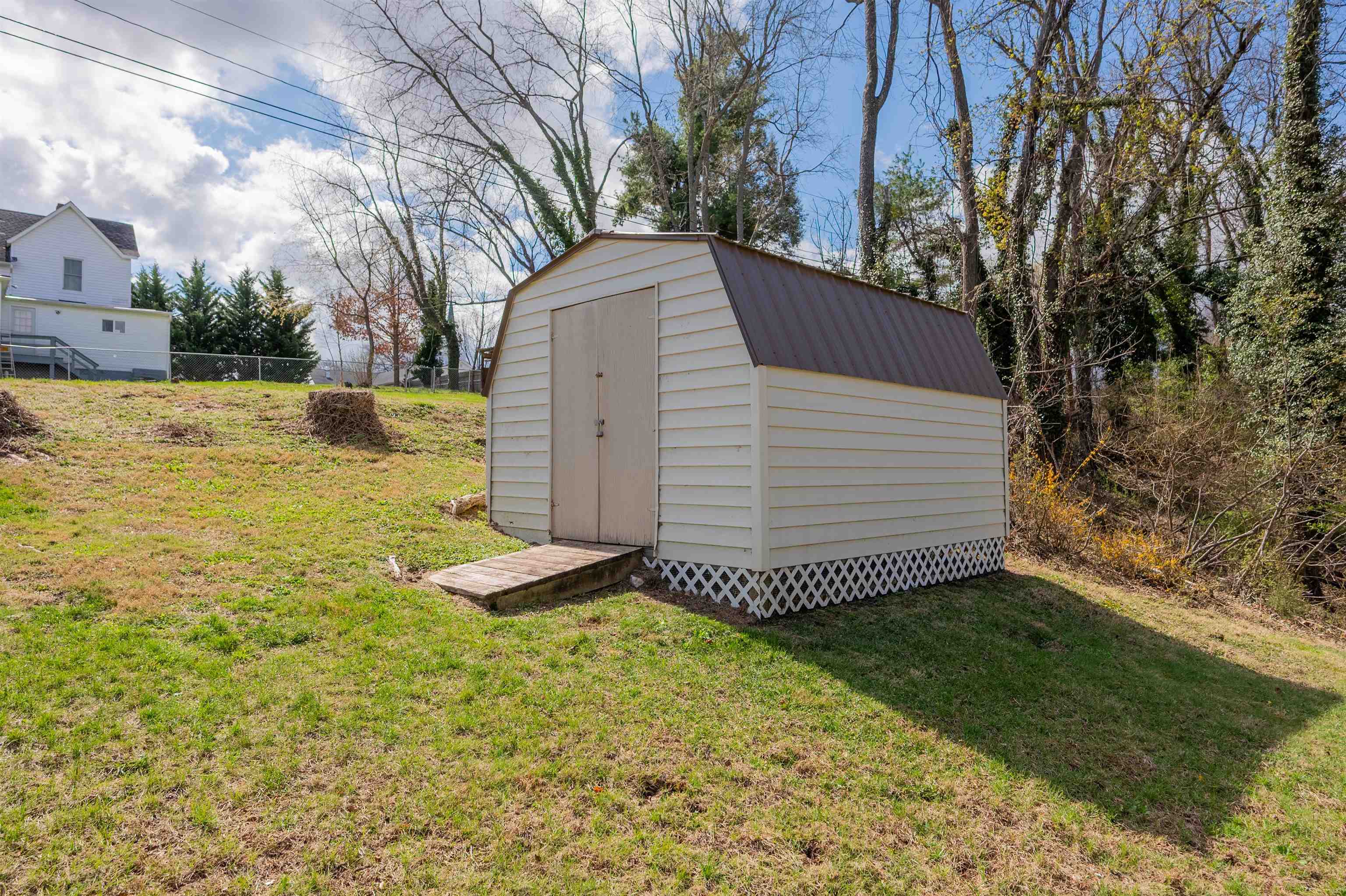 610 5TH Street
