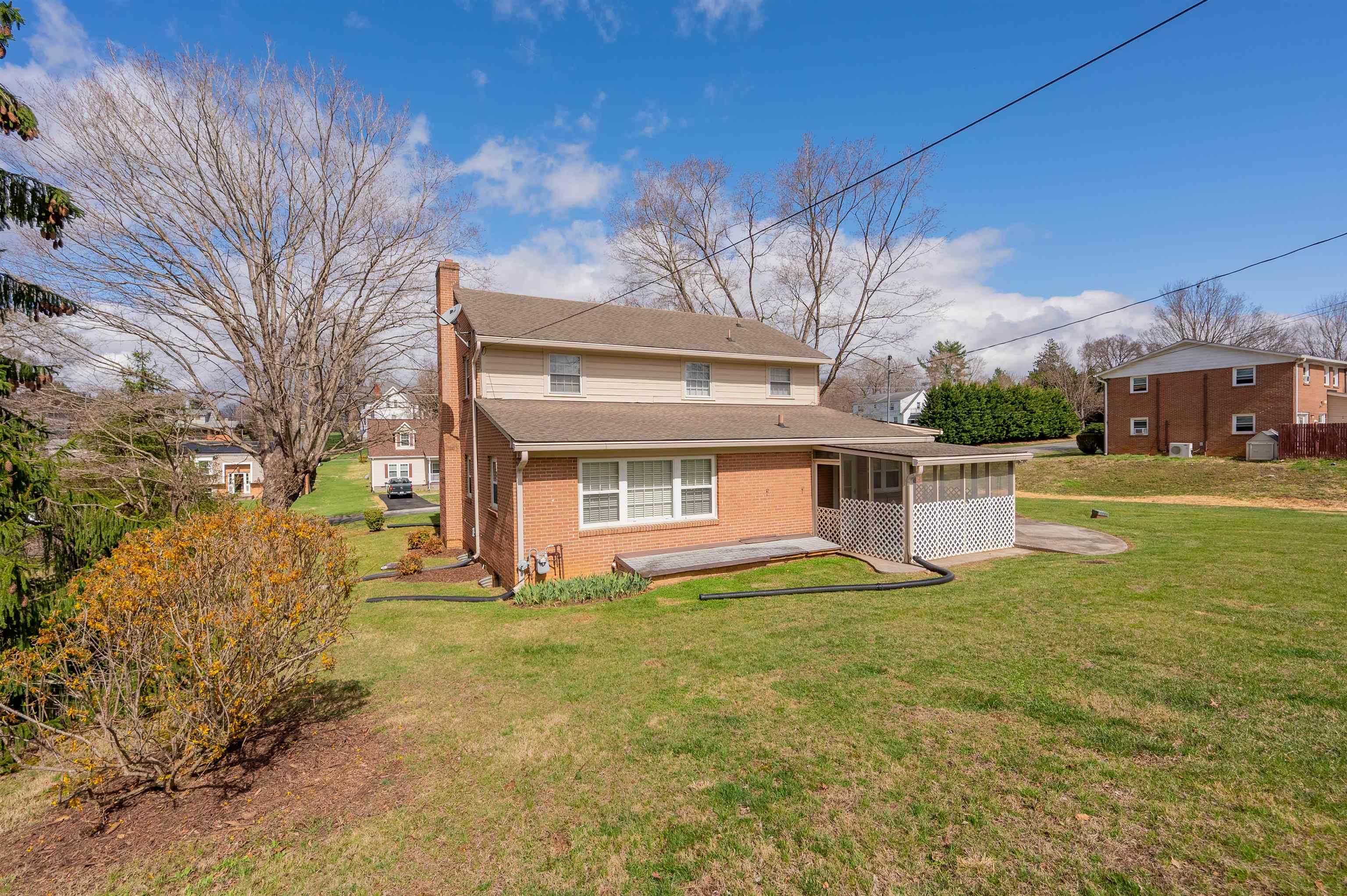 610 5TH Street