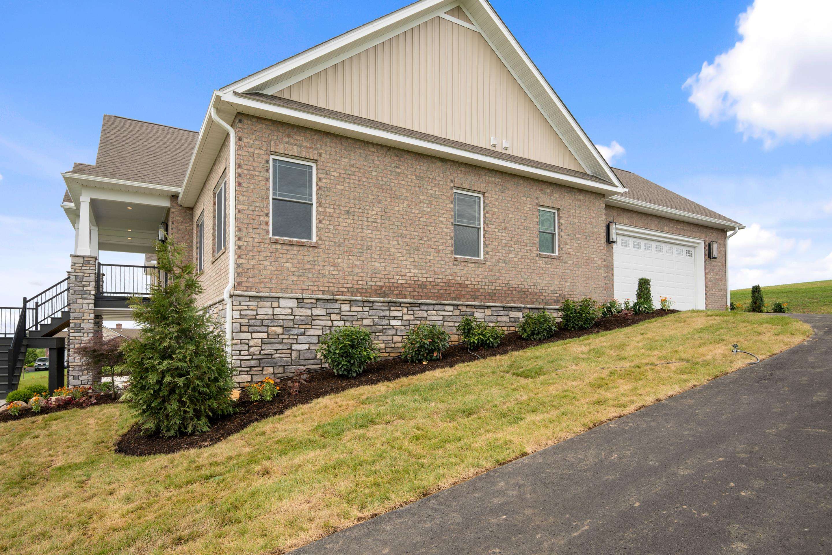 2130 Peakland Way