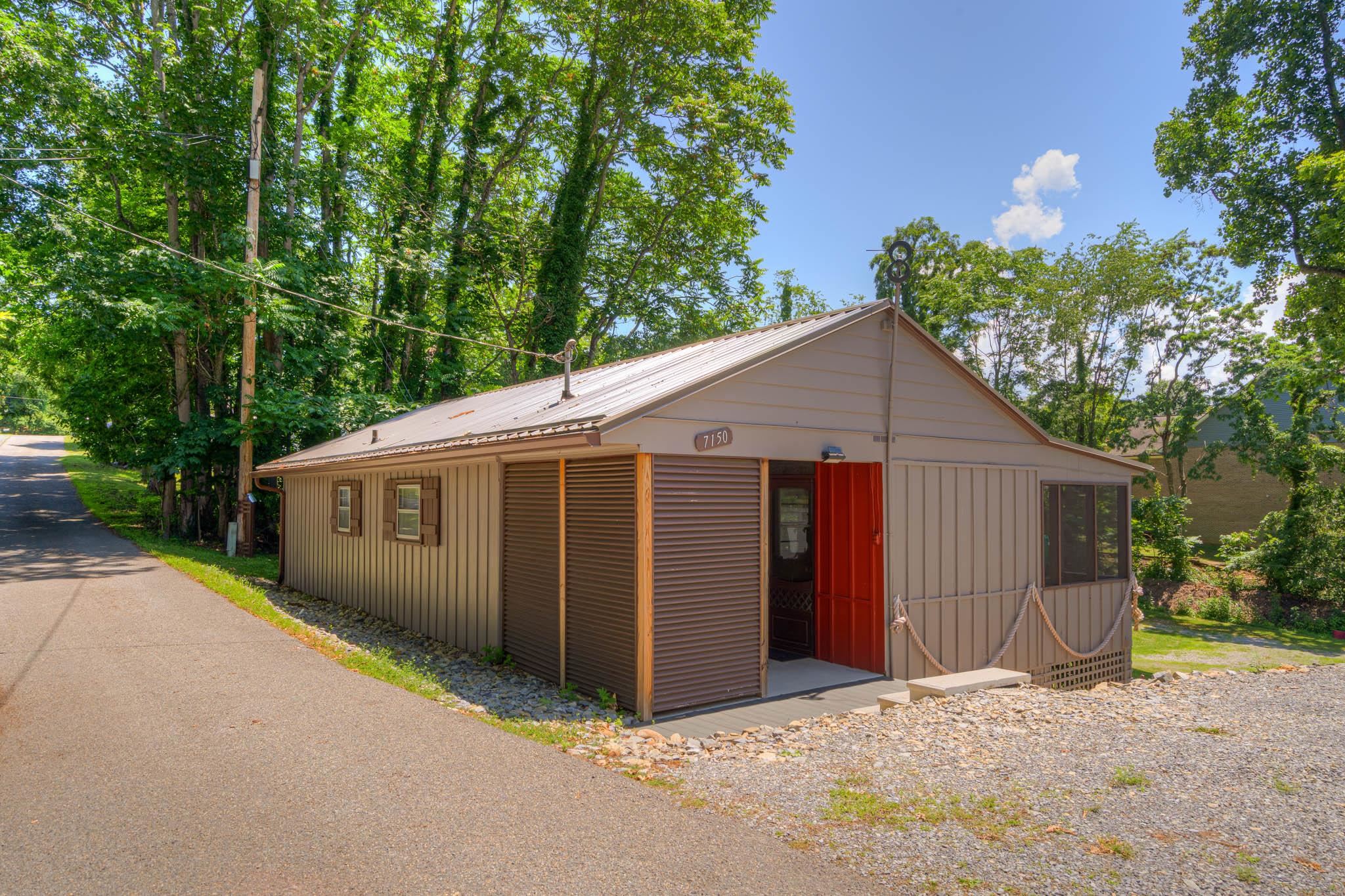 7150 WHIPPORWILL Way