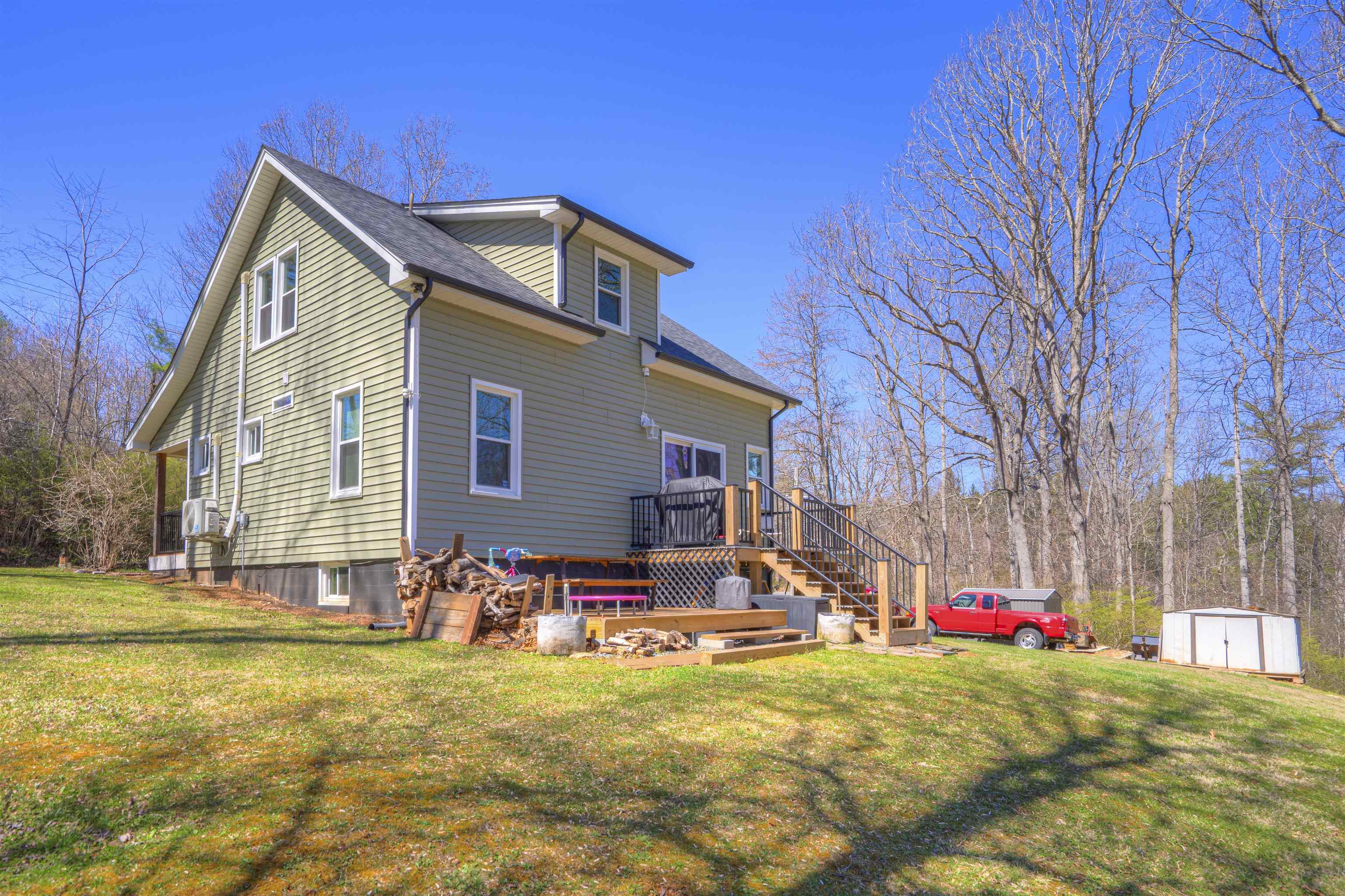 213 CHRISTIANSBURG Pike NE