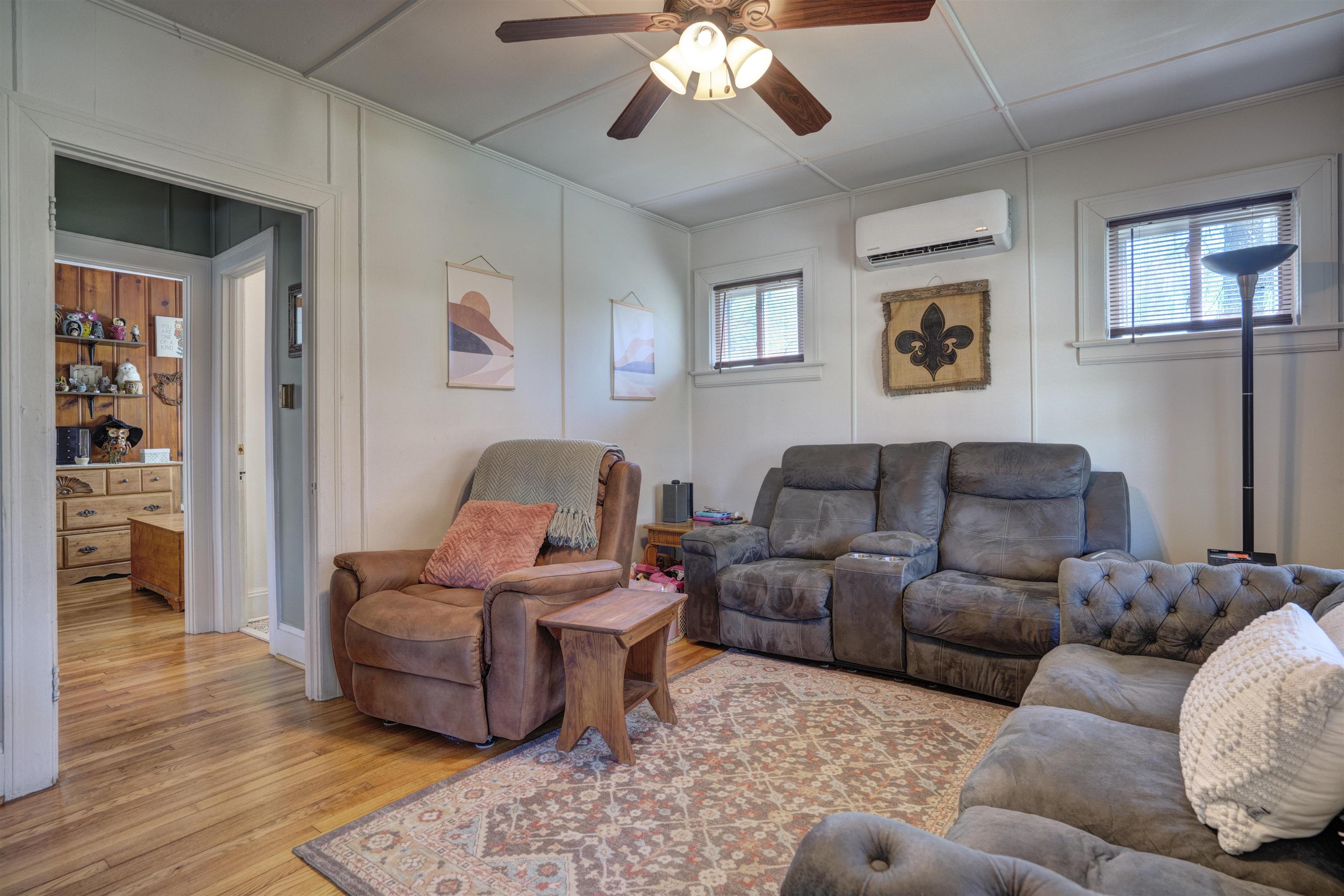 213 CHRISTIANSBURG Pike NE