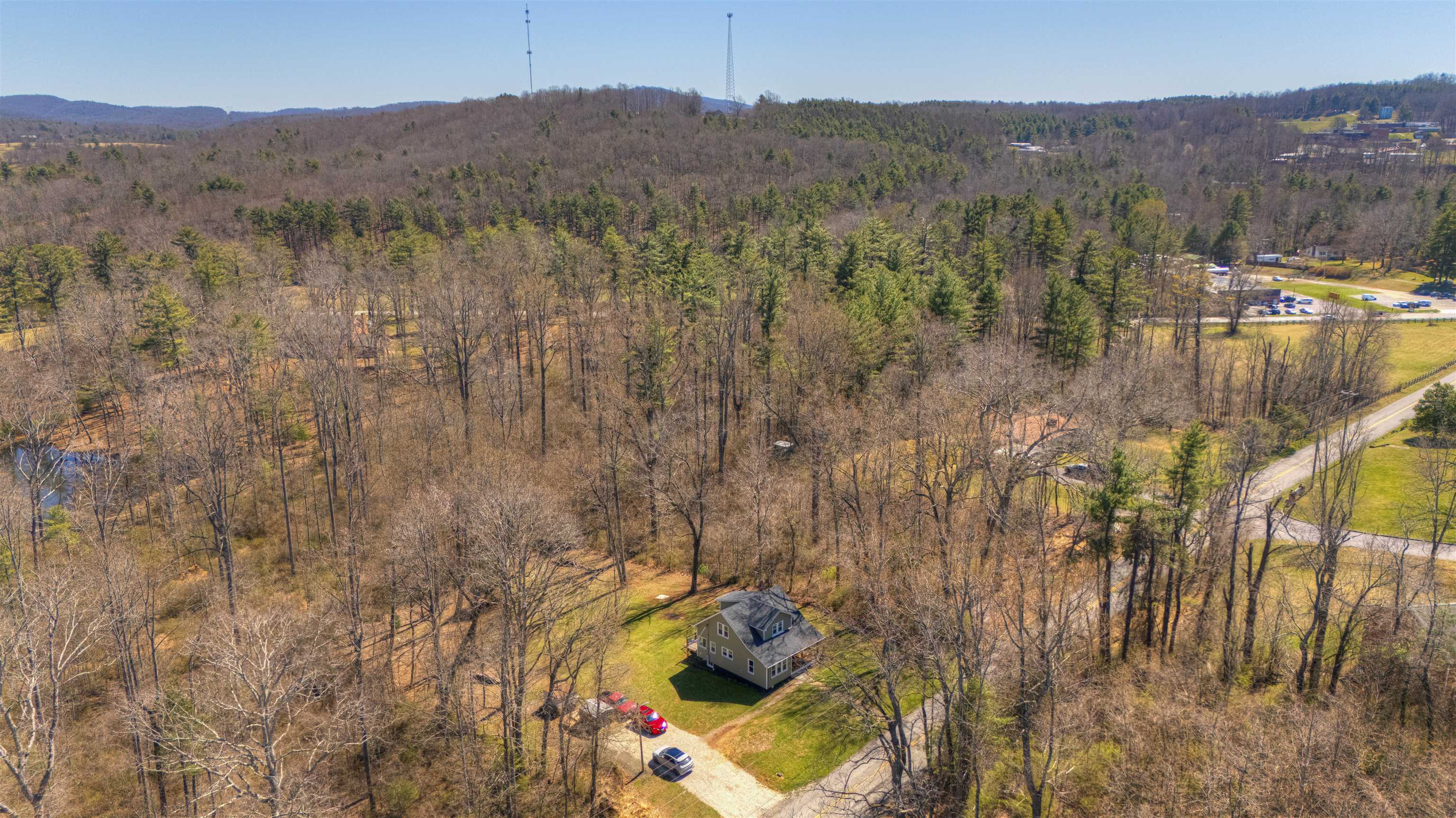 213 CHRISTIANSBURG Pike NE