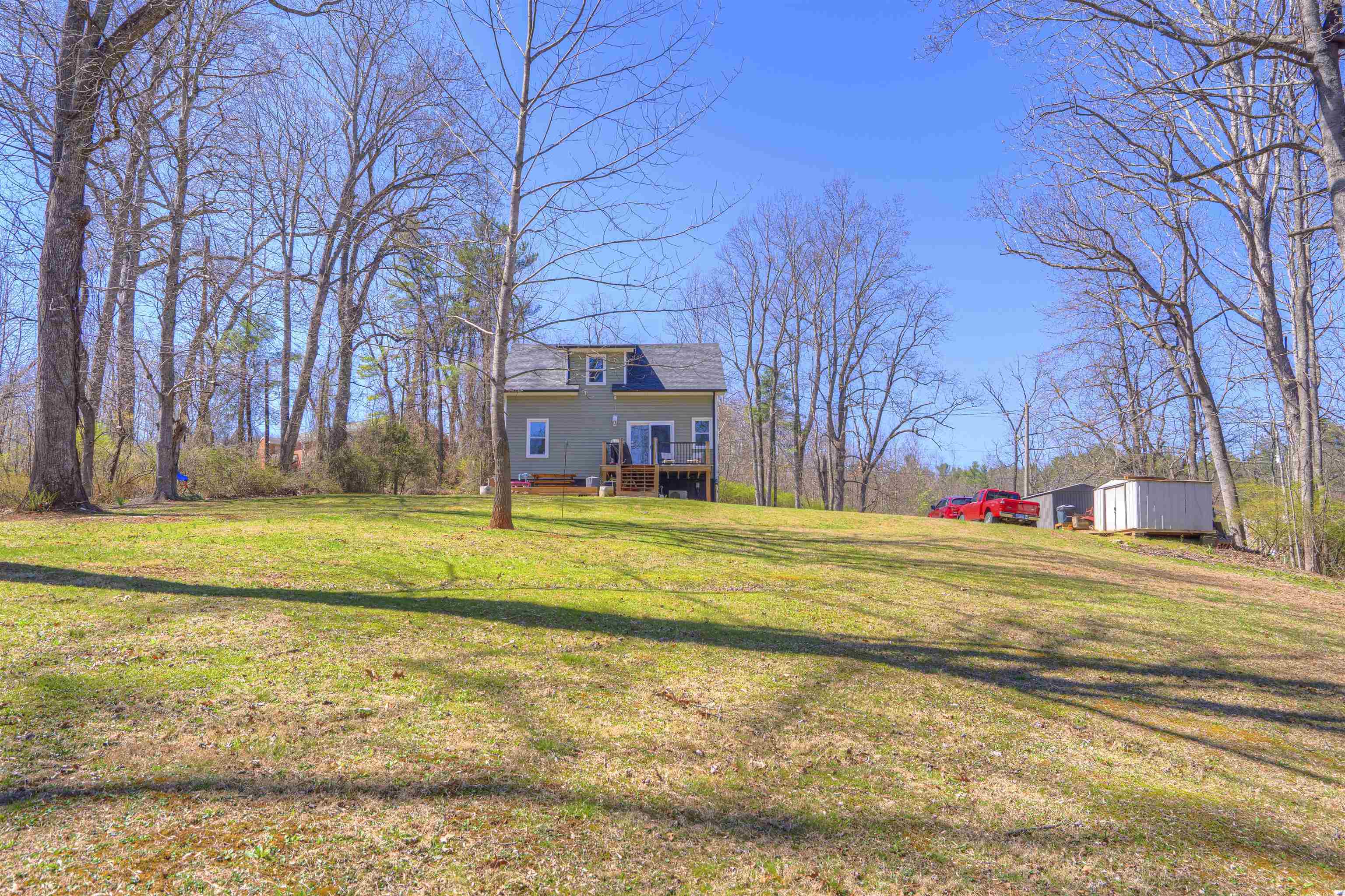 213 CHRISTIANSBURG Pike NE