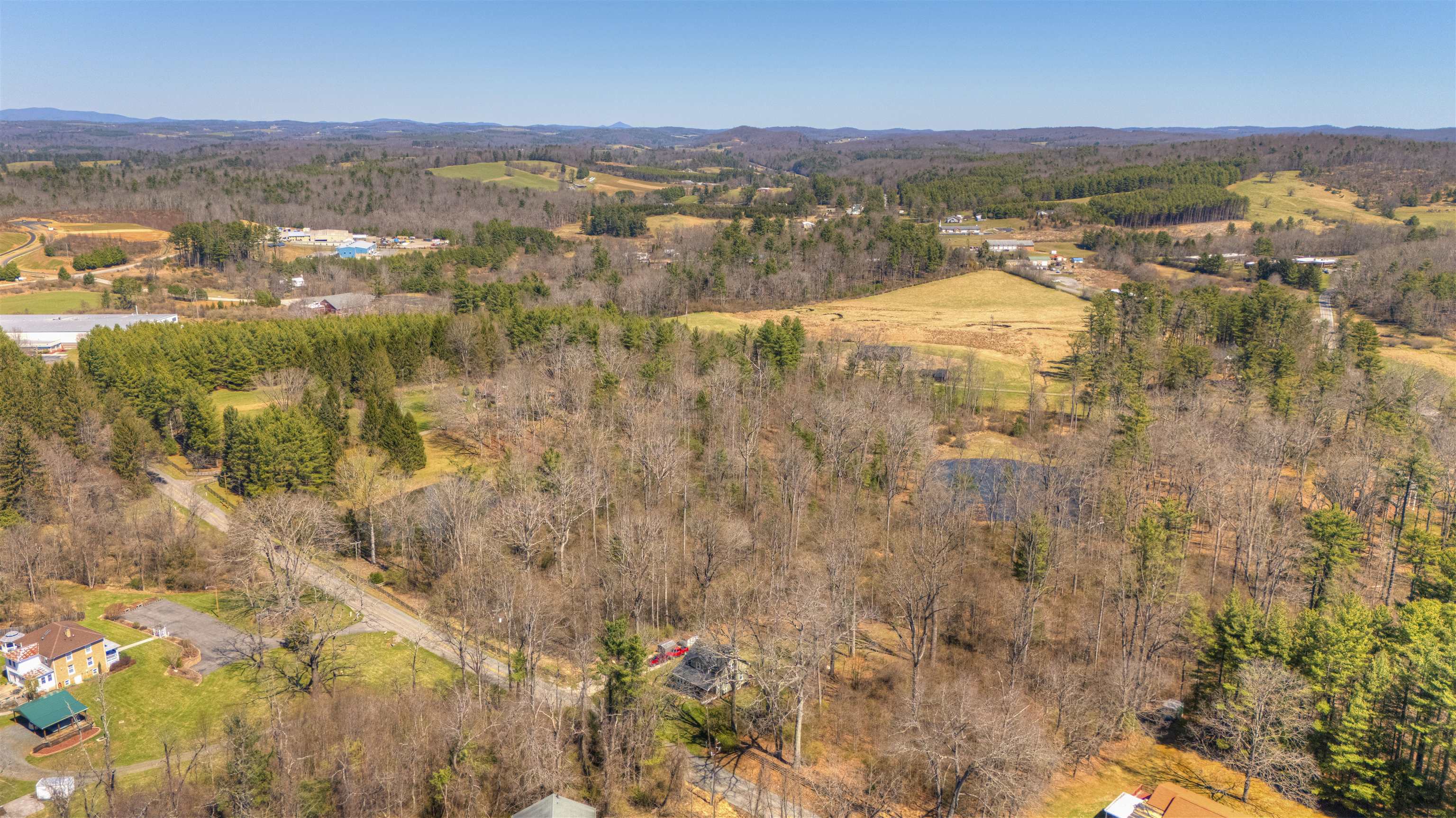 213 CHRISTIANSBURG Pike NE