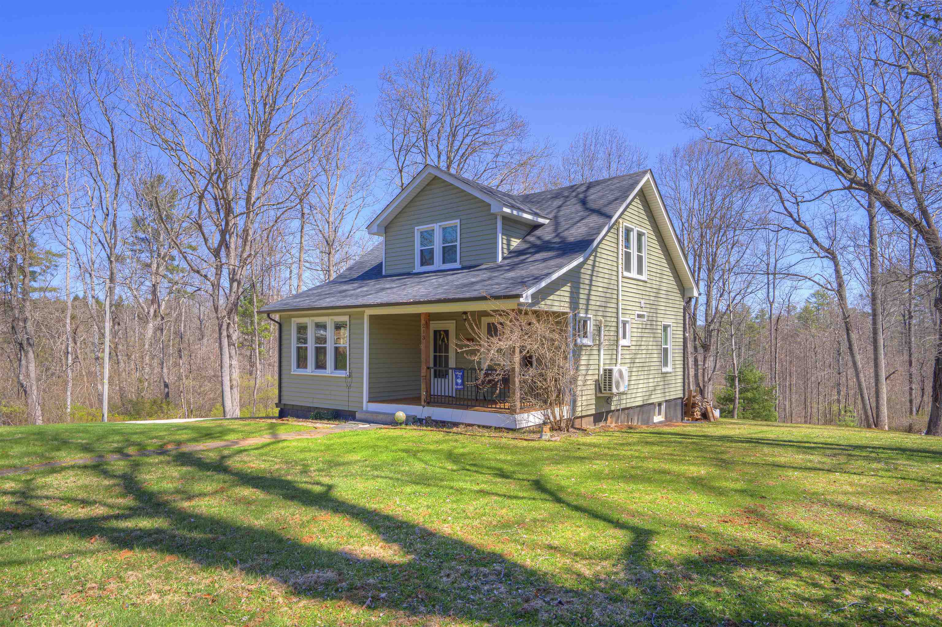 213 CHRISTIANSBURG Pike NE