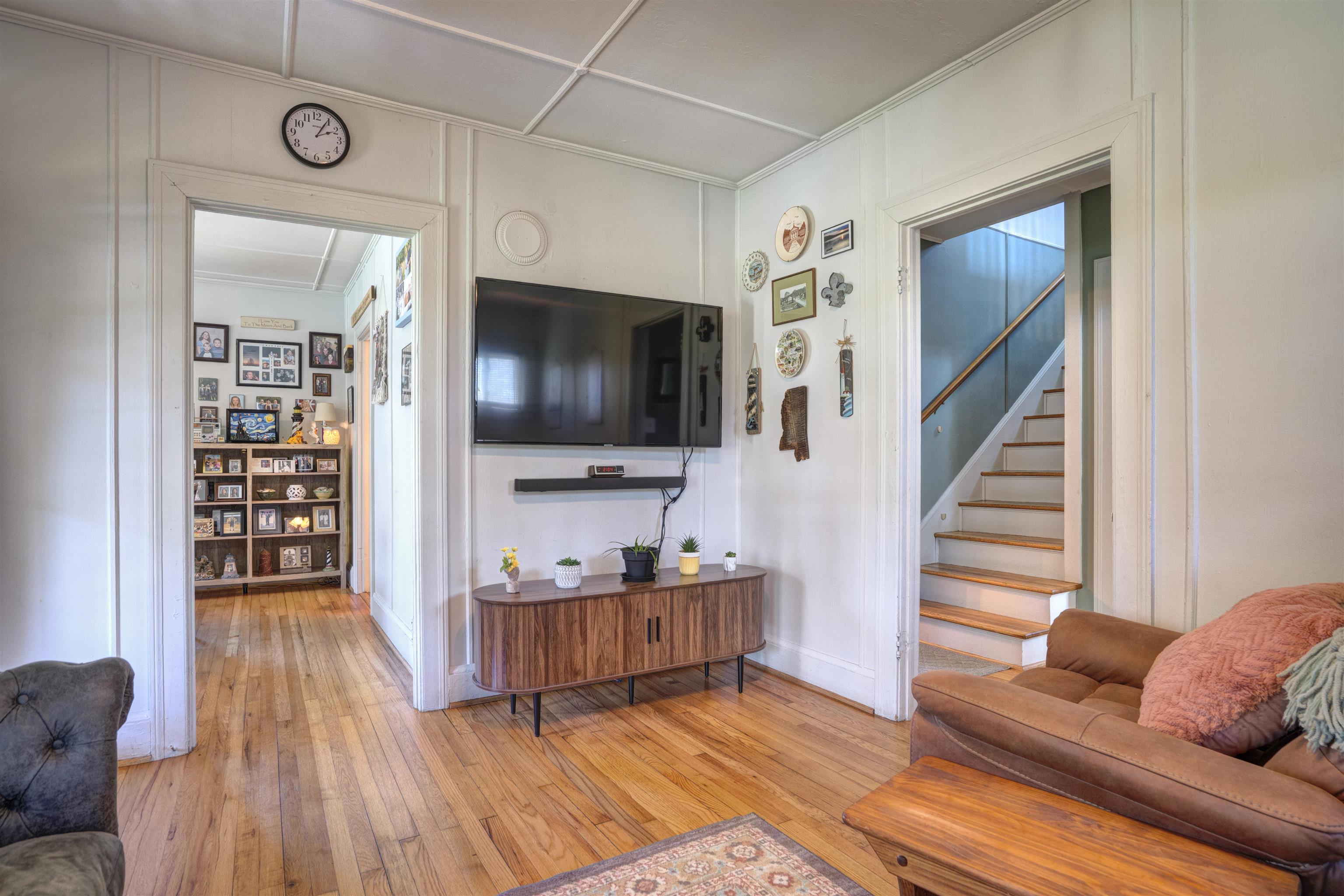 213 CHRISTIANSBURG Pike NE