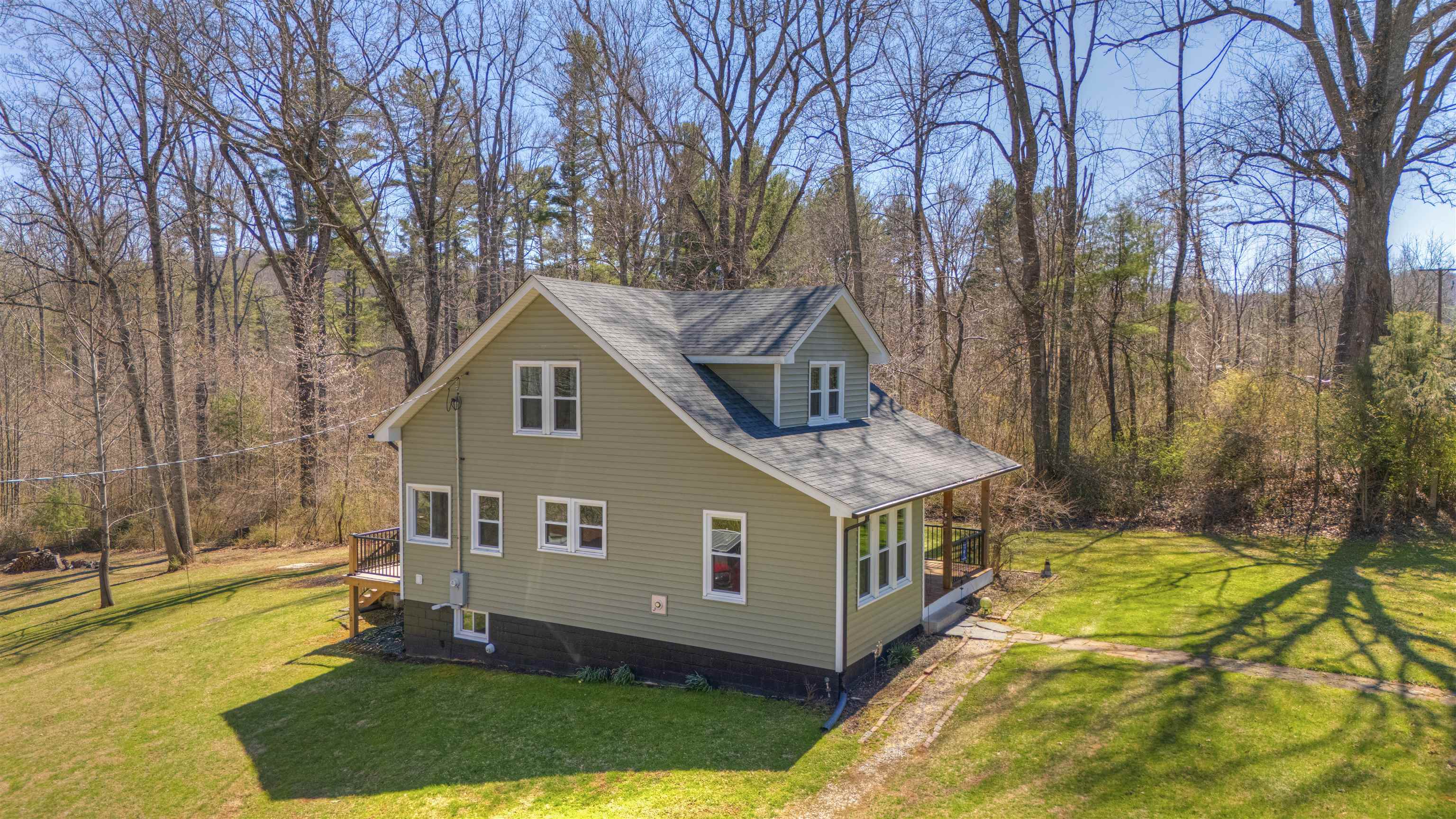 213 CHRISTIANSBURG Pike NE