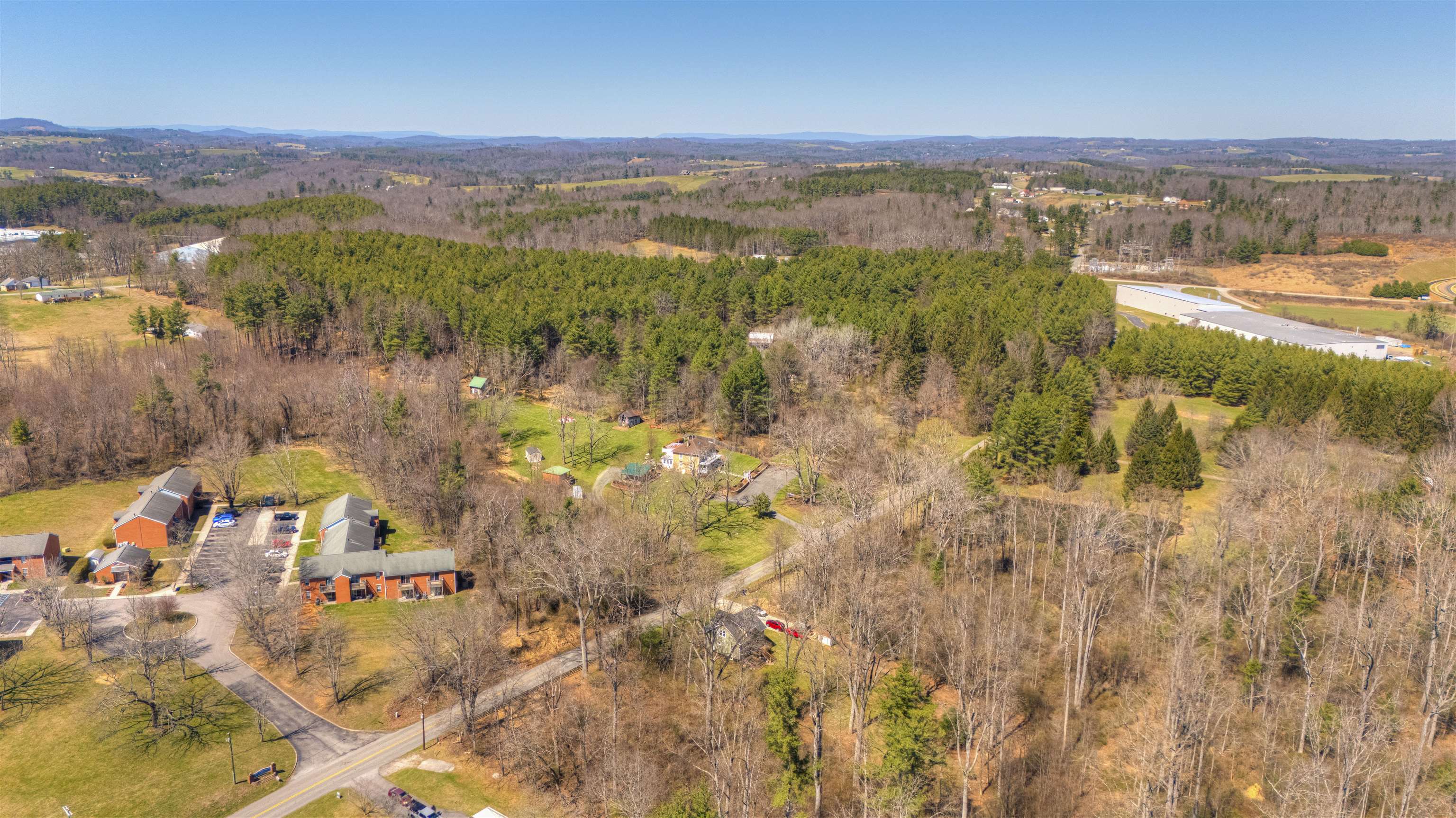 213 CHRISTIANSBURG Pike NE