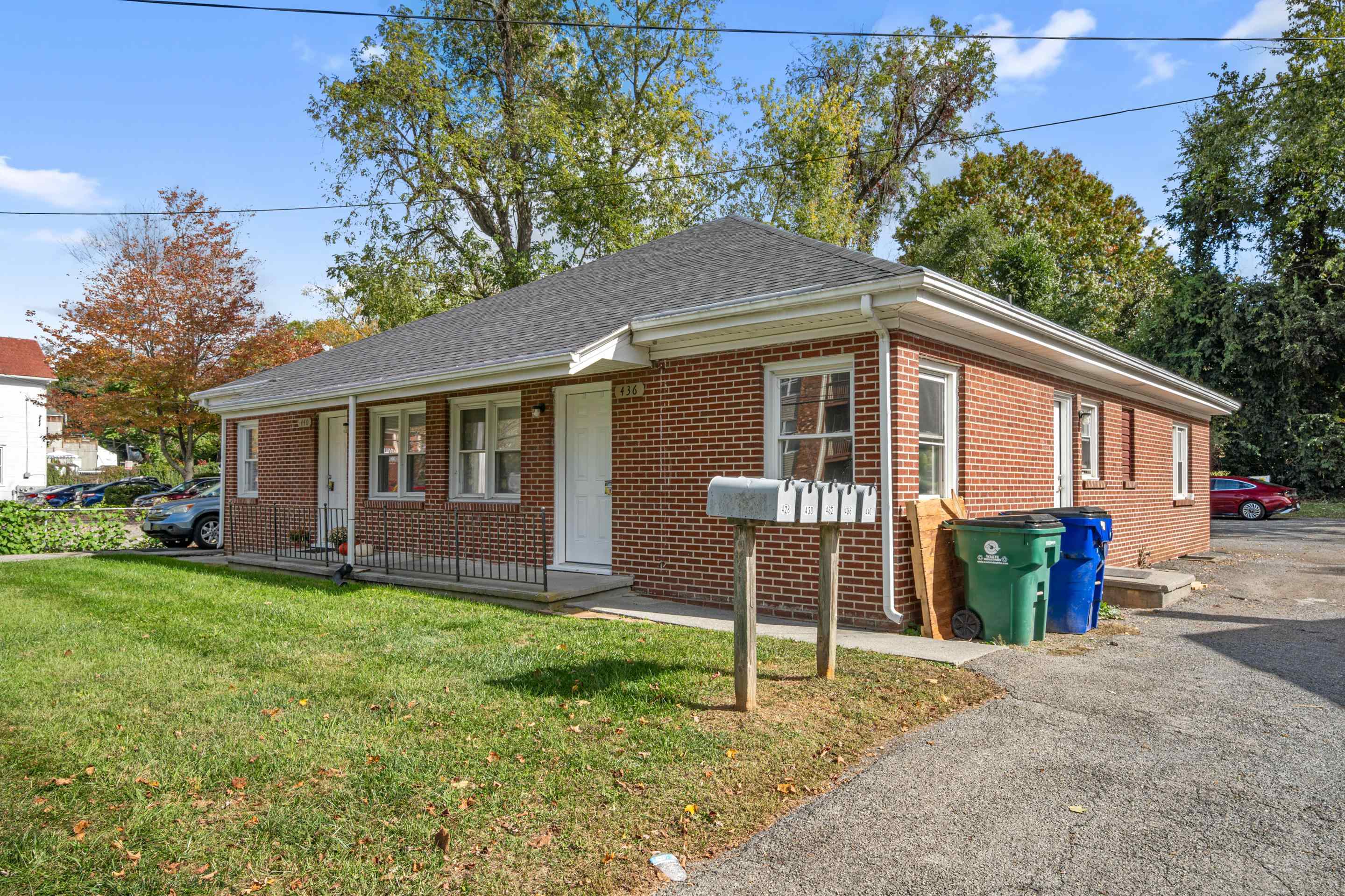 428 E Roanoke Street