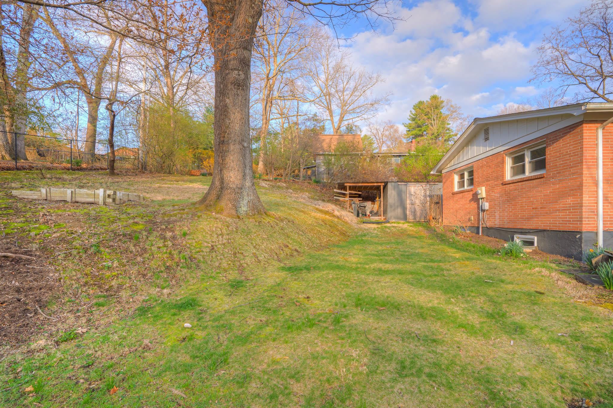 1007 Highland Circle