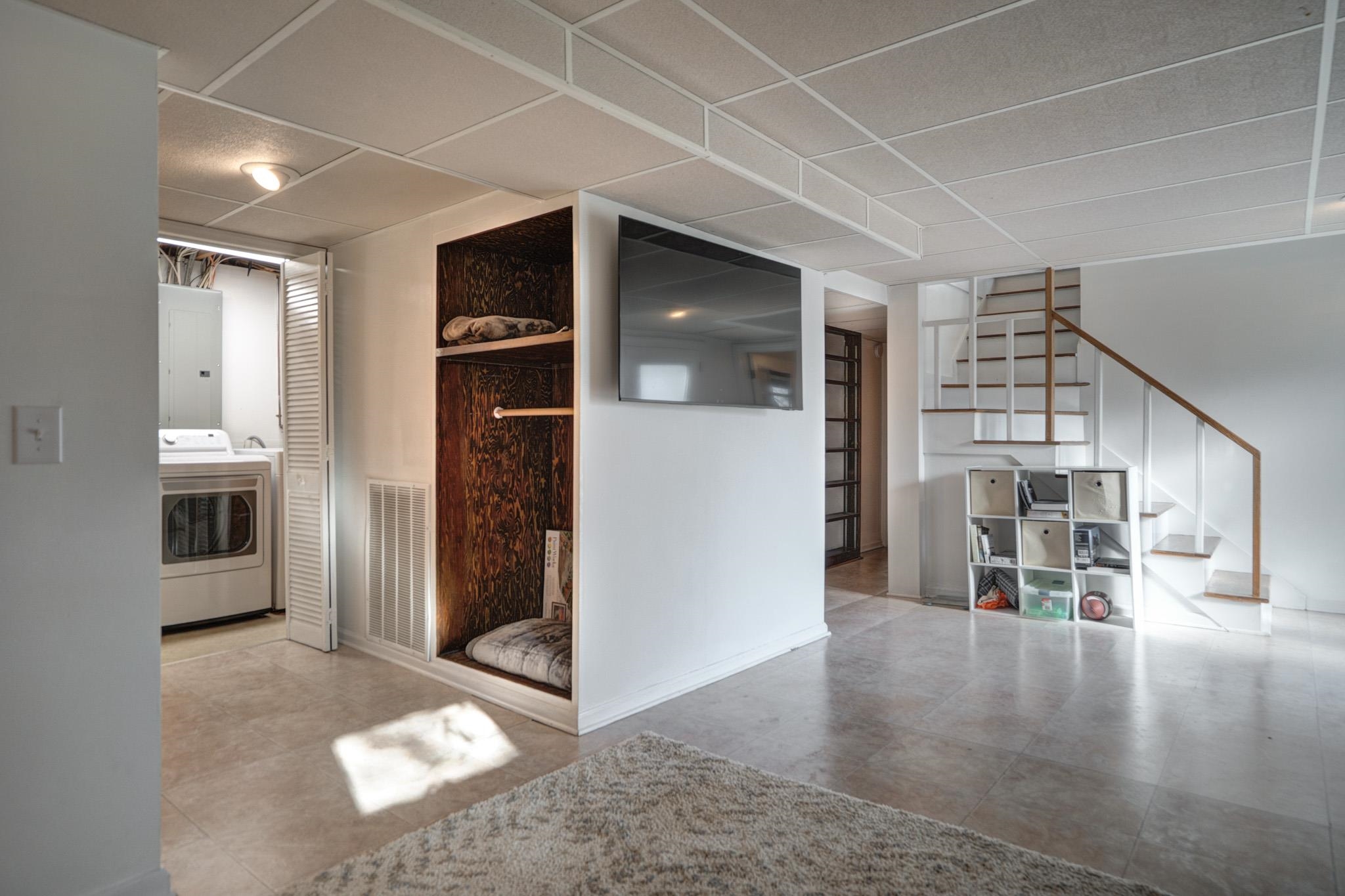 1007 Highland Circle