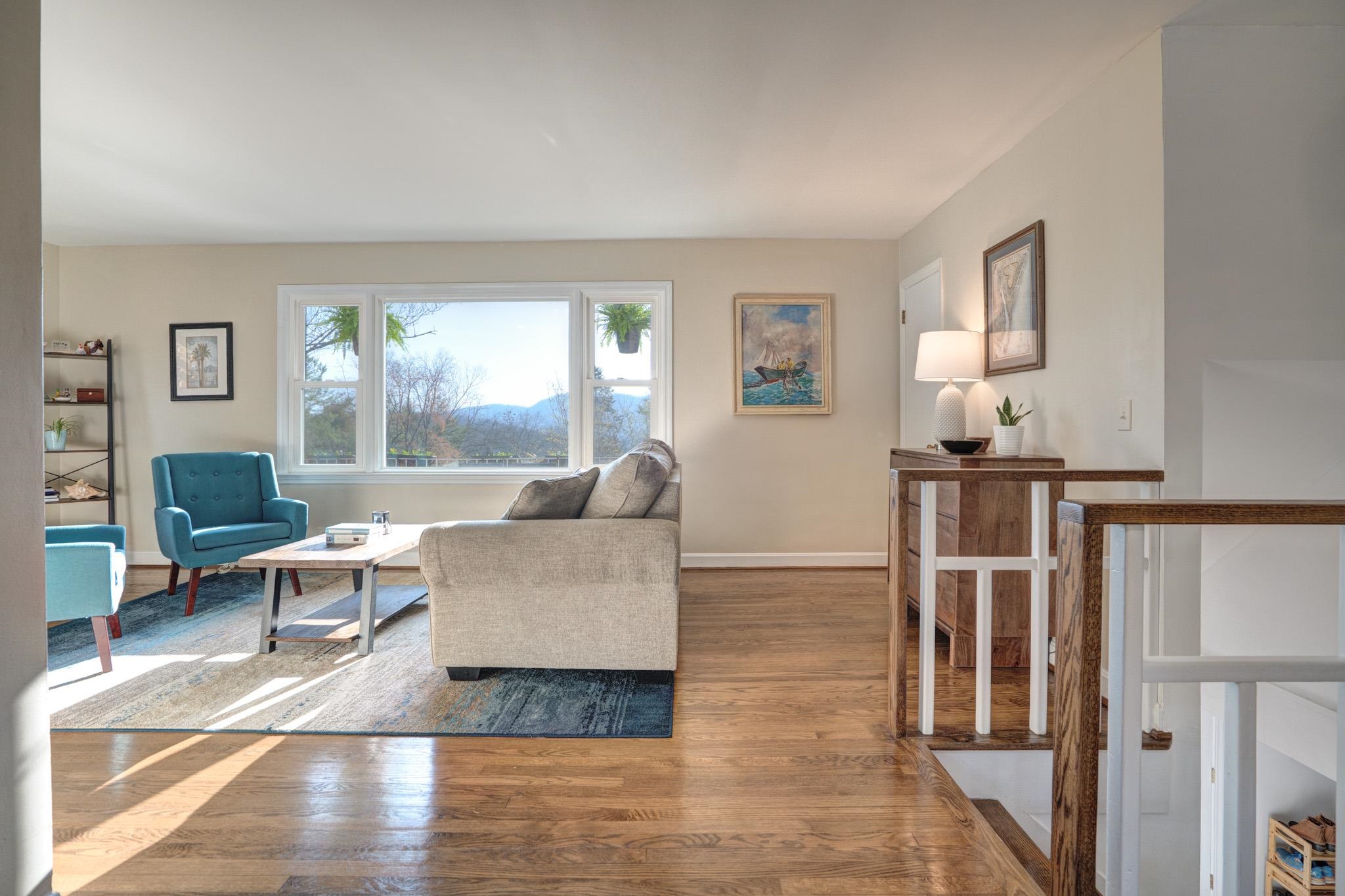 1007 Highland Circle