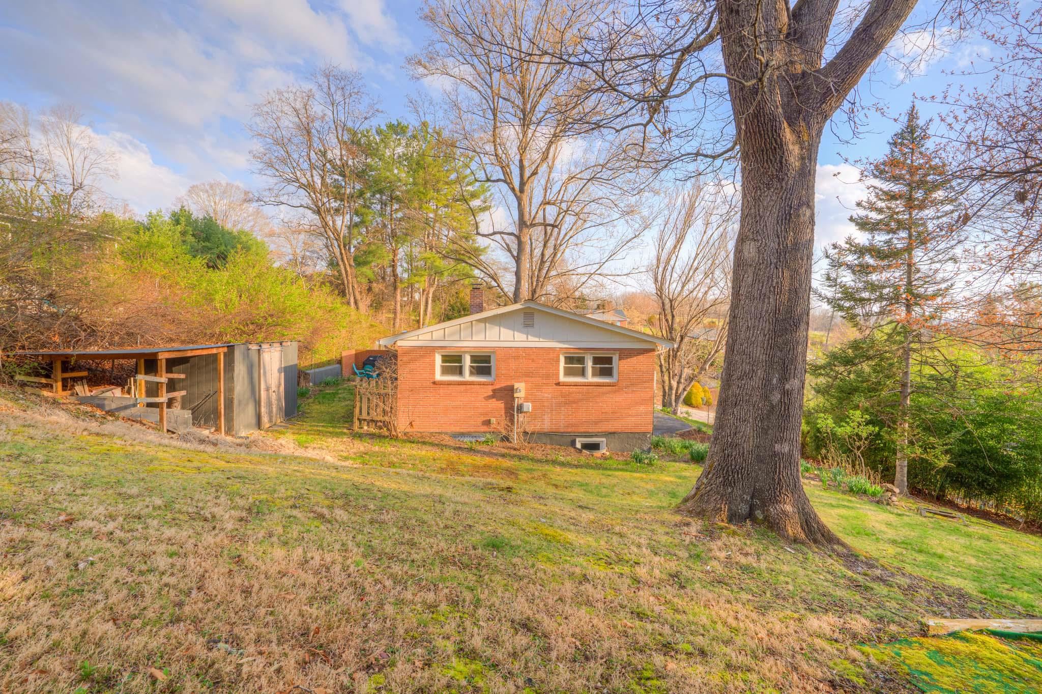 1007 Highland Circle