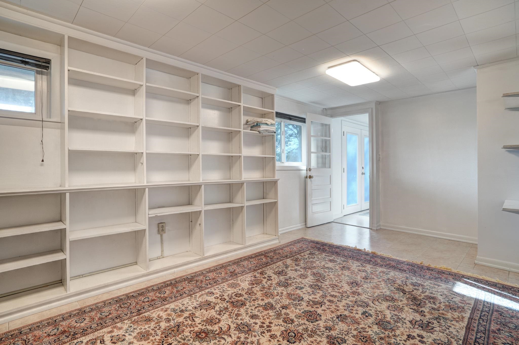 1007 Highland Circle