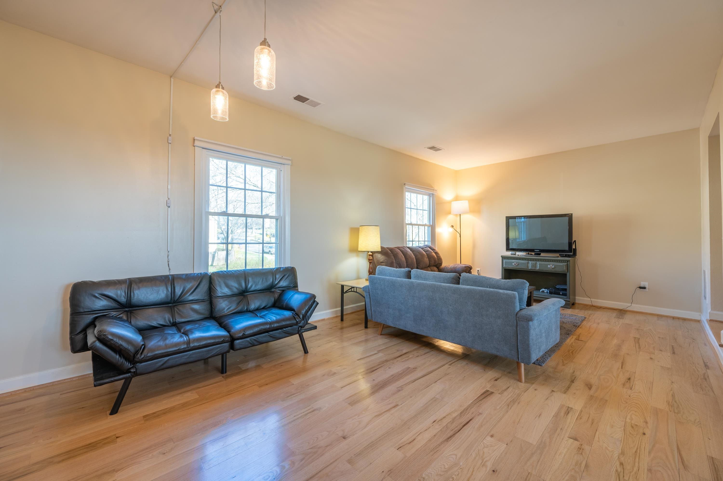 103 Yorkshire Ct Court