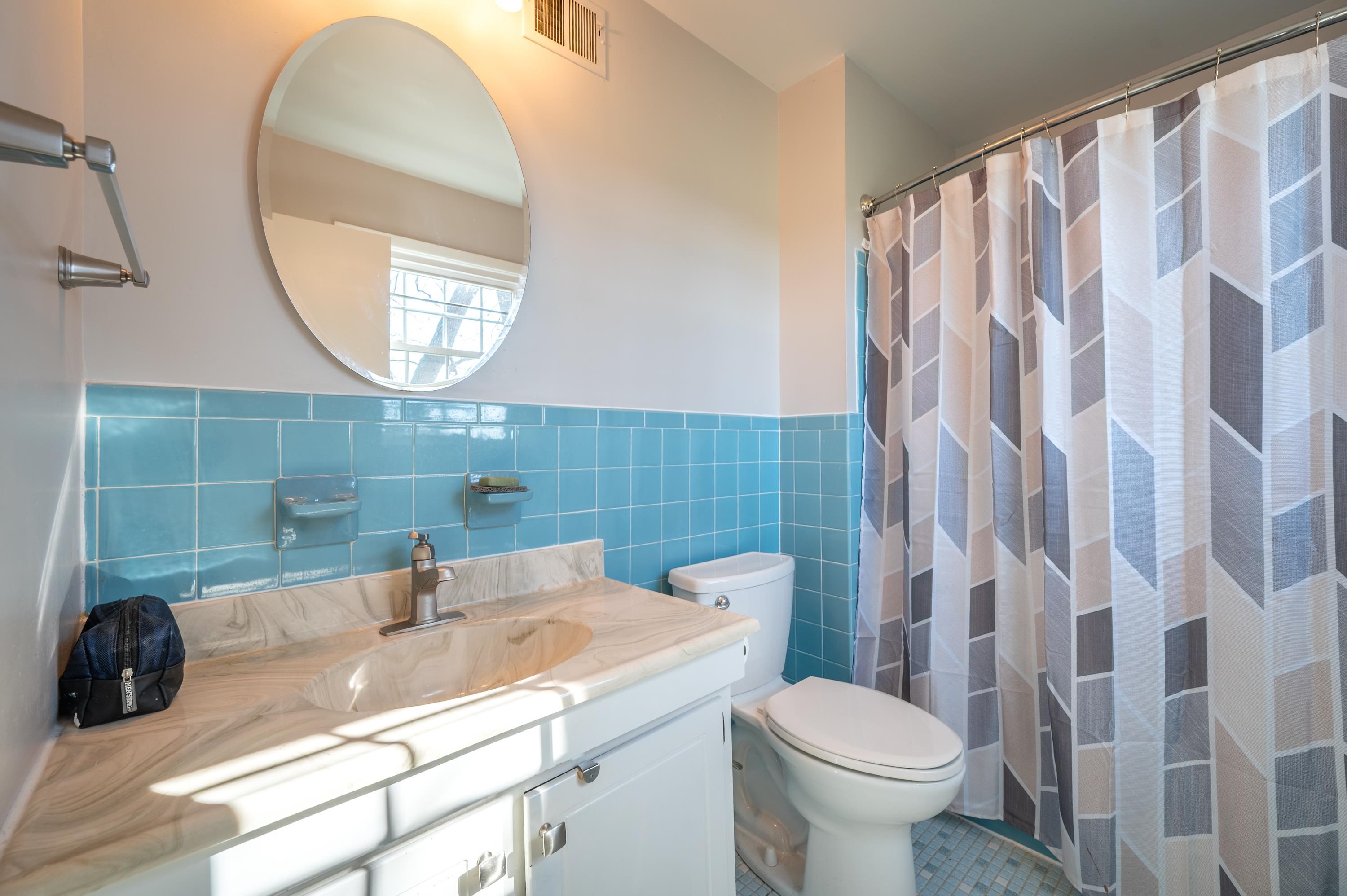 103 Yorkshire Ct Court