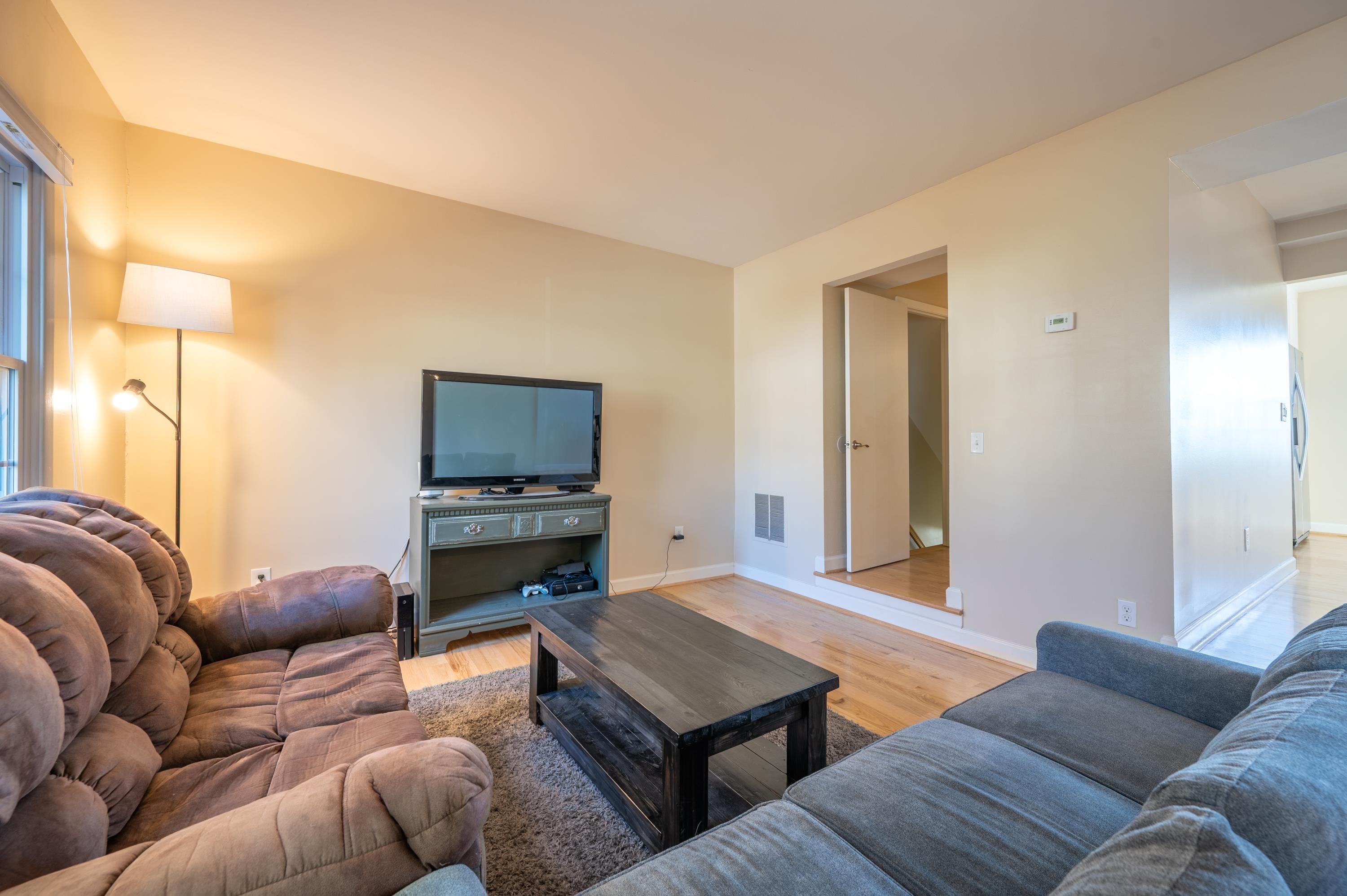 103 Yorkshire Ct Court