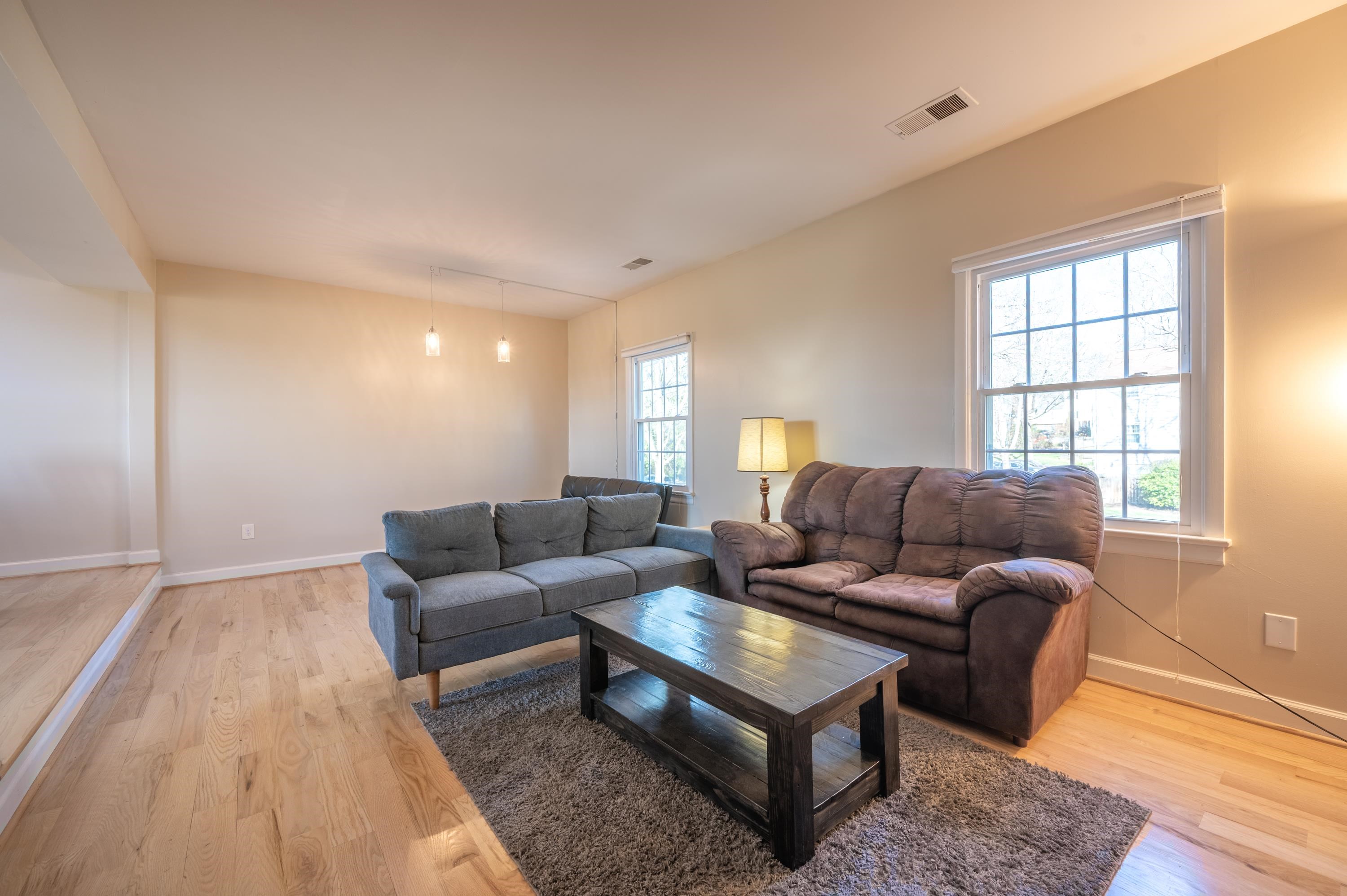 103 Yorkshire Ct Court