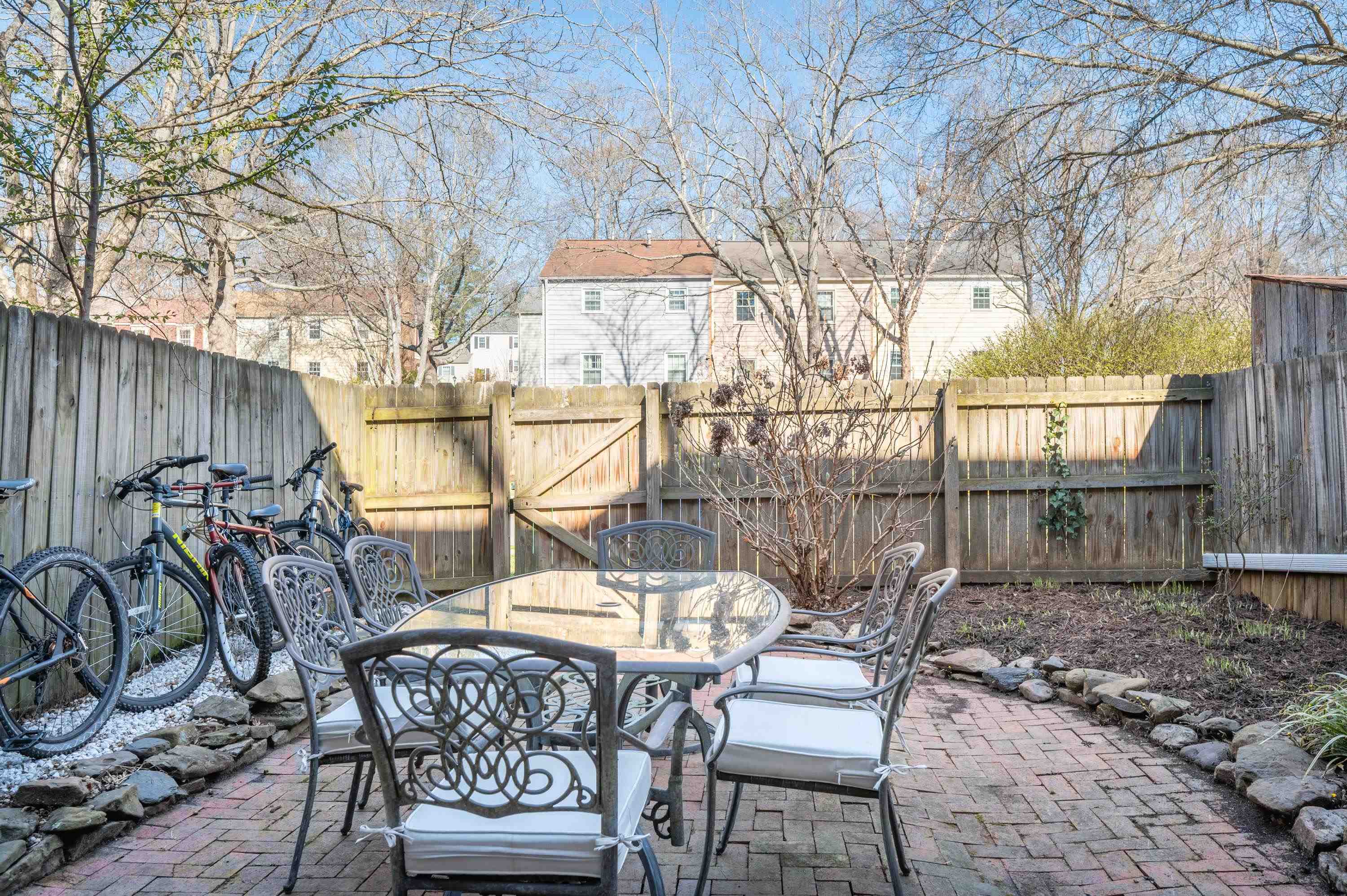 103 Yorkshire Ct Court