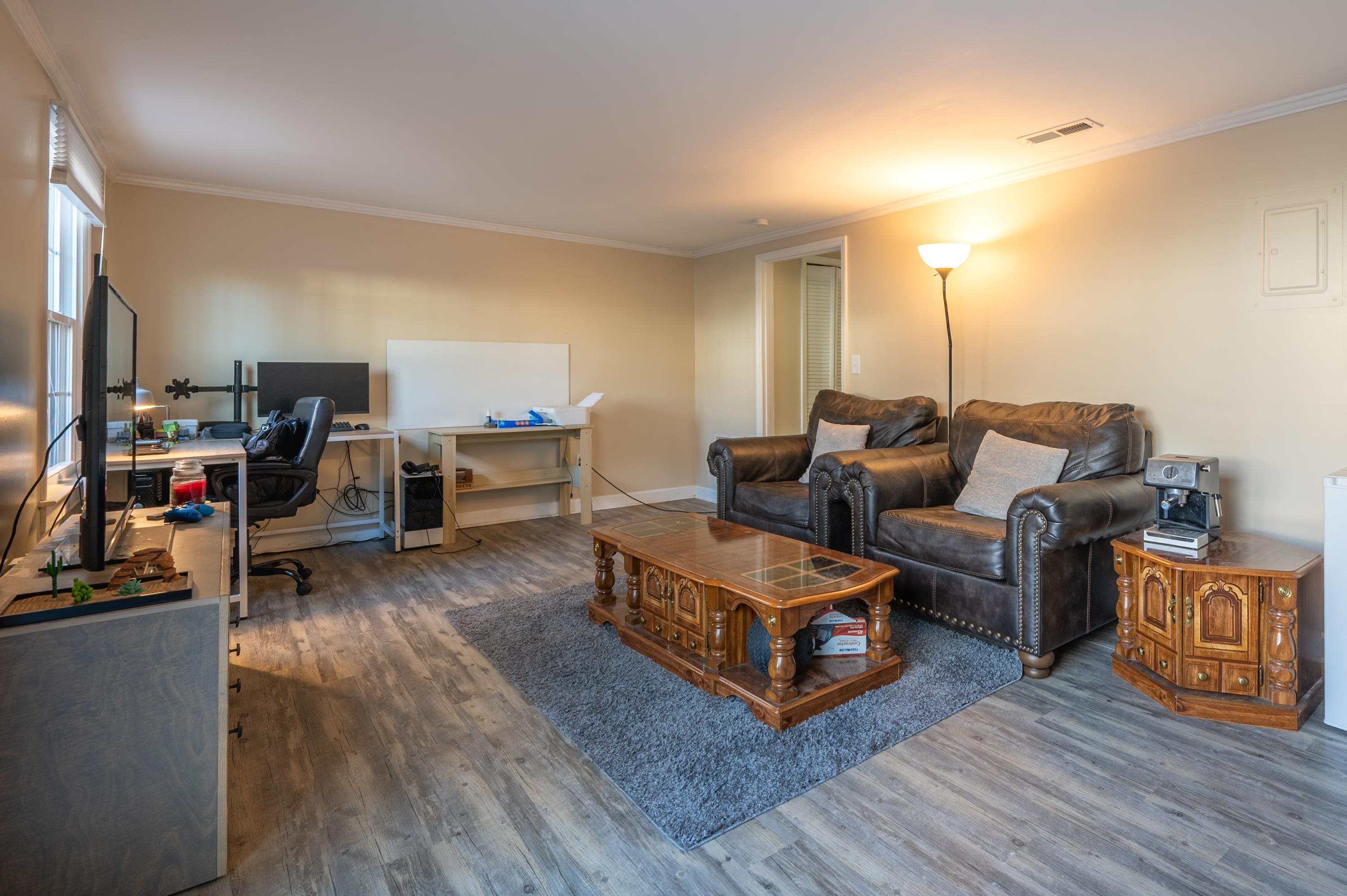 103 Yorkshire Ct Court