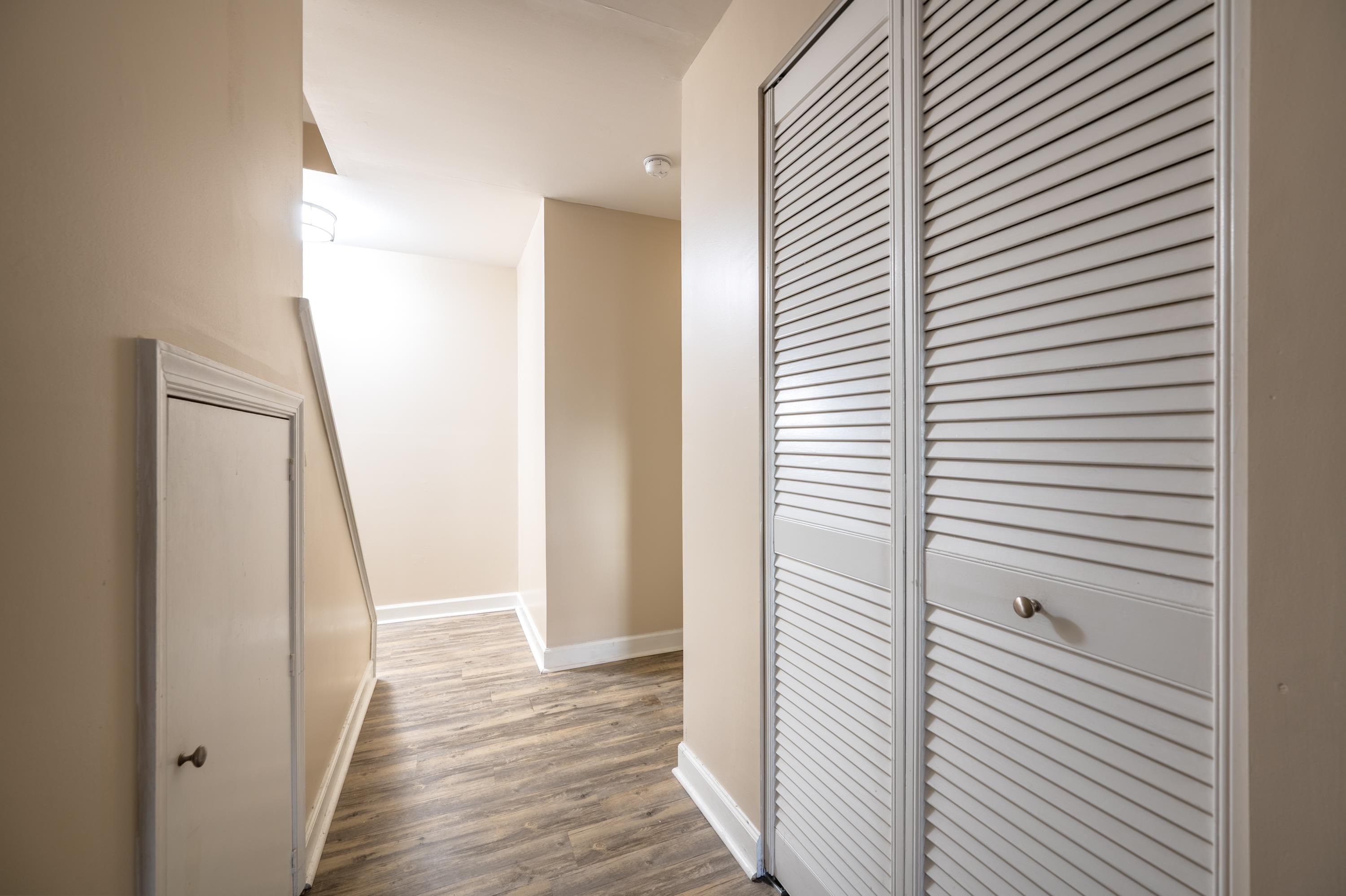 103 Yorkshire Ct Court