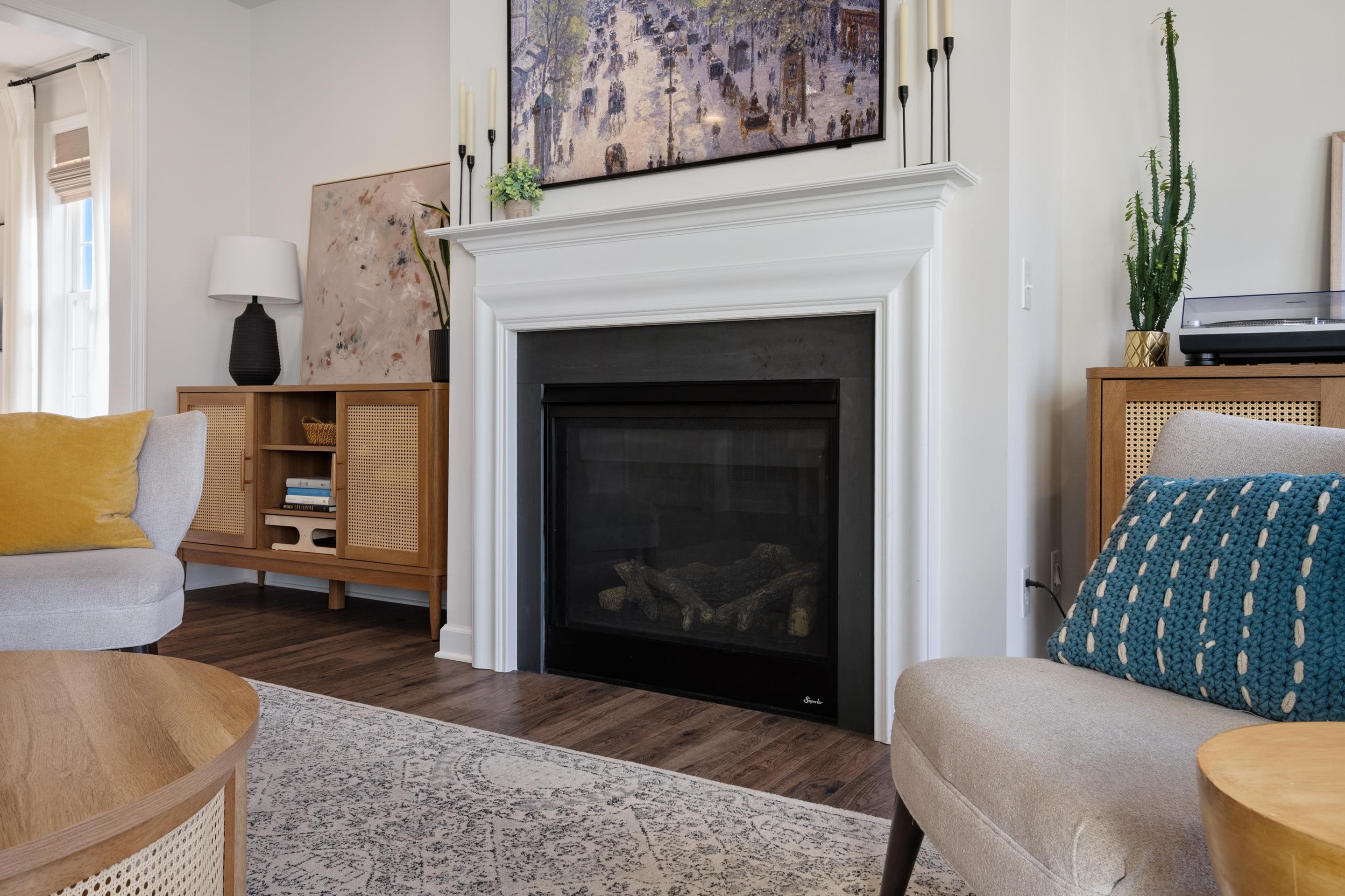 845 JEFFERSON Circle