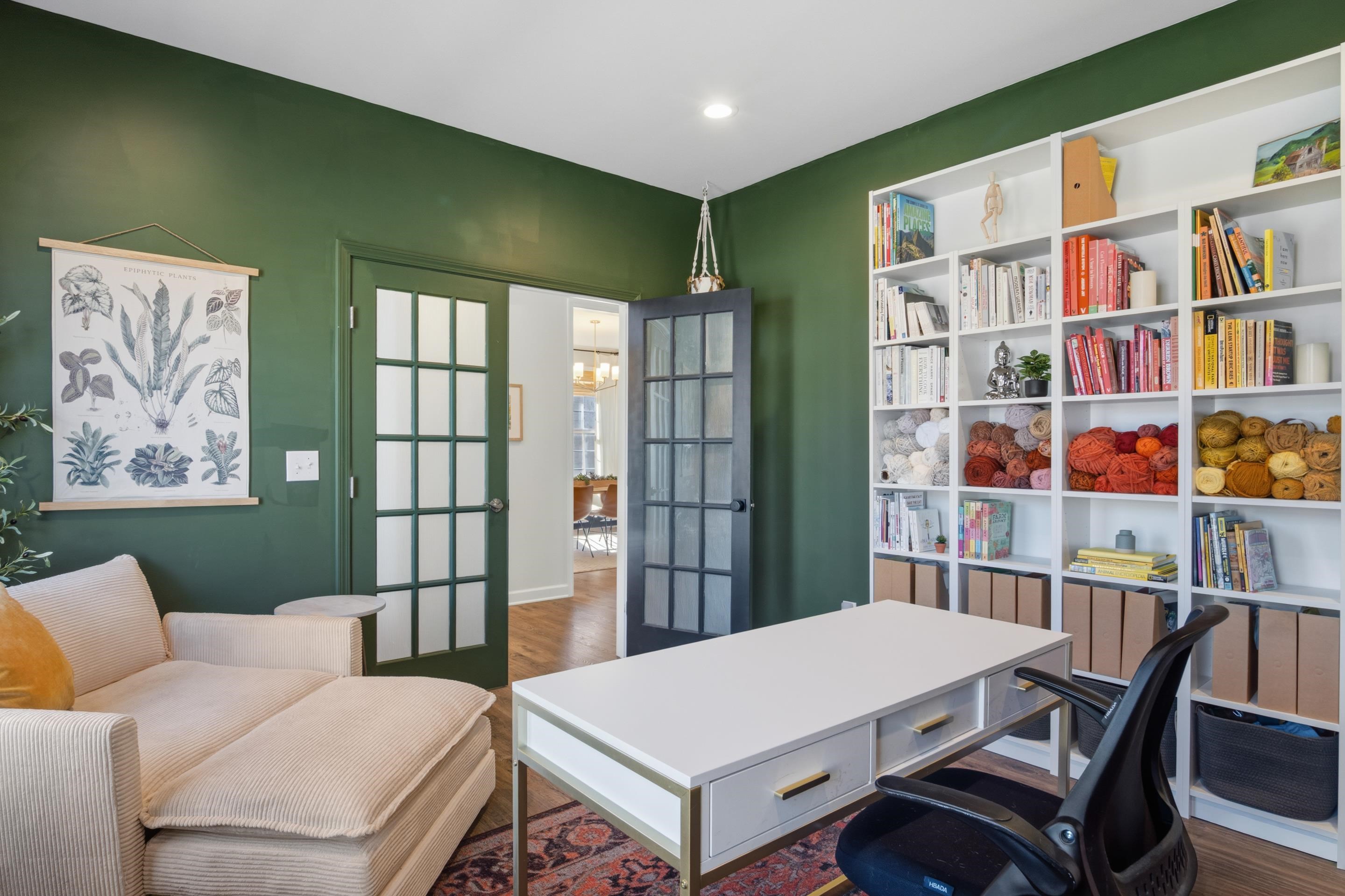 845 JEFFERSON Circle