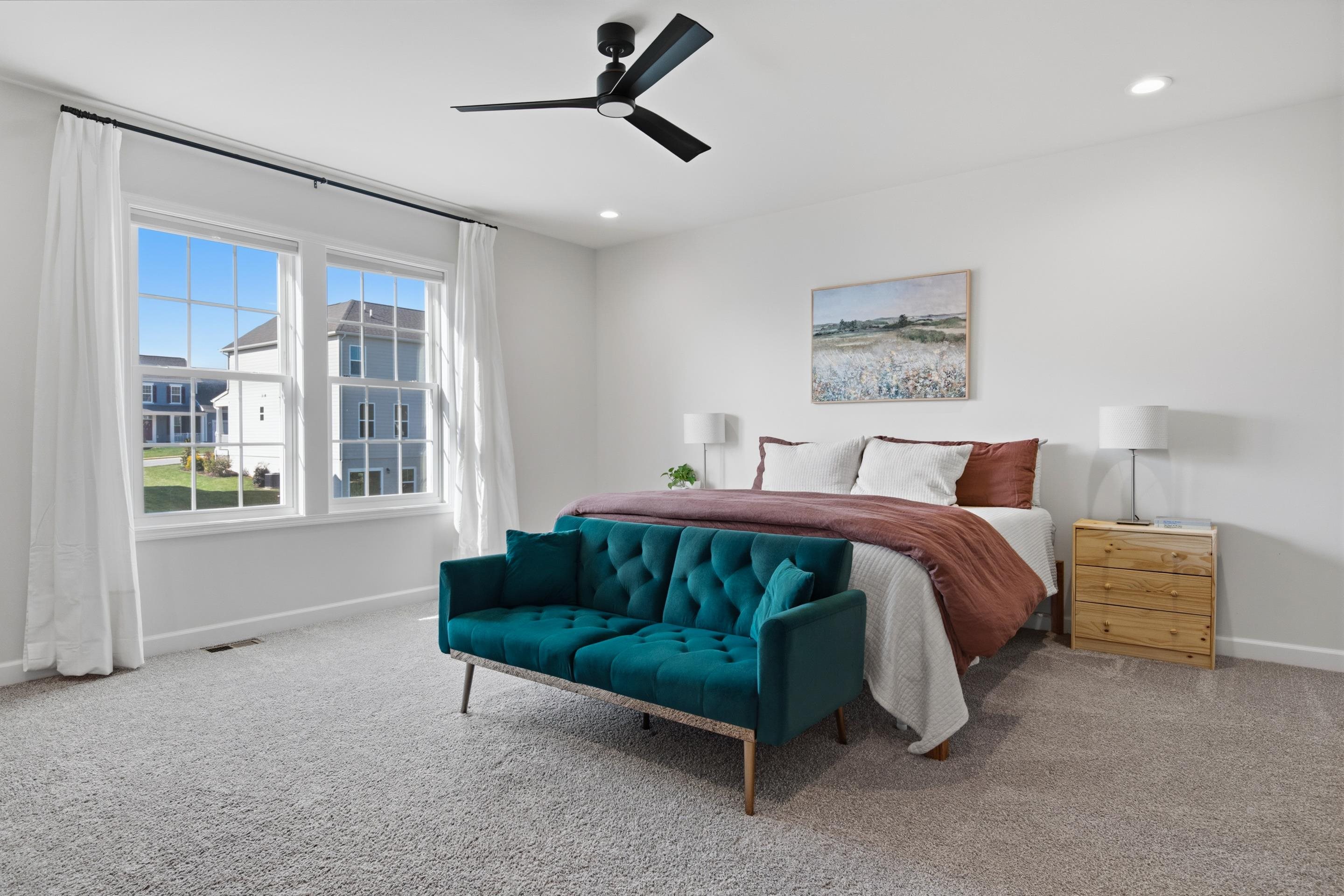 845 JEFFERSON Circle