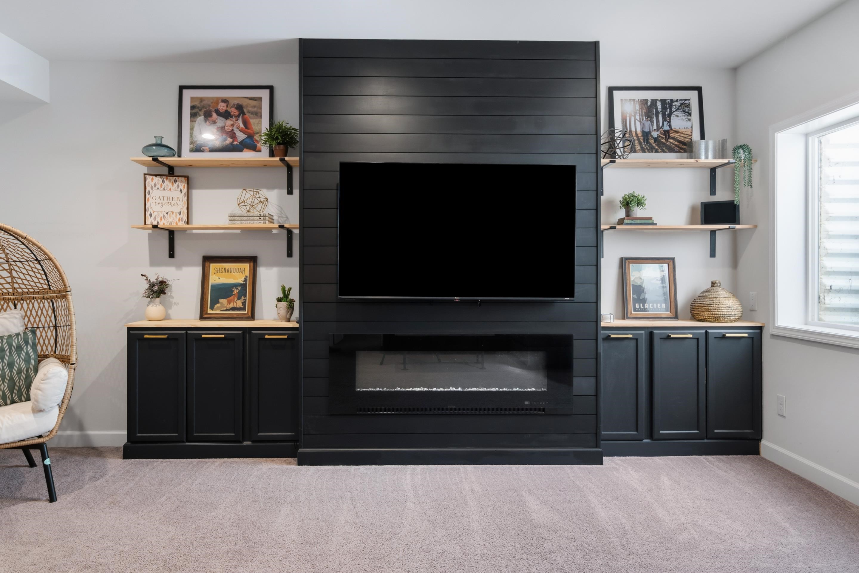 845 JEFFERSON Circle