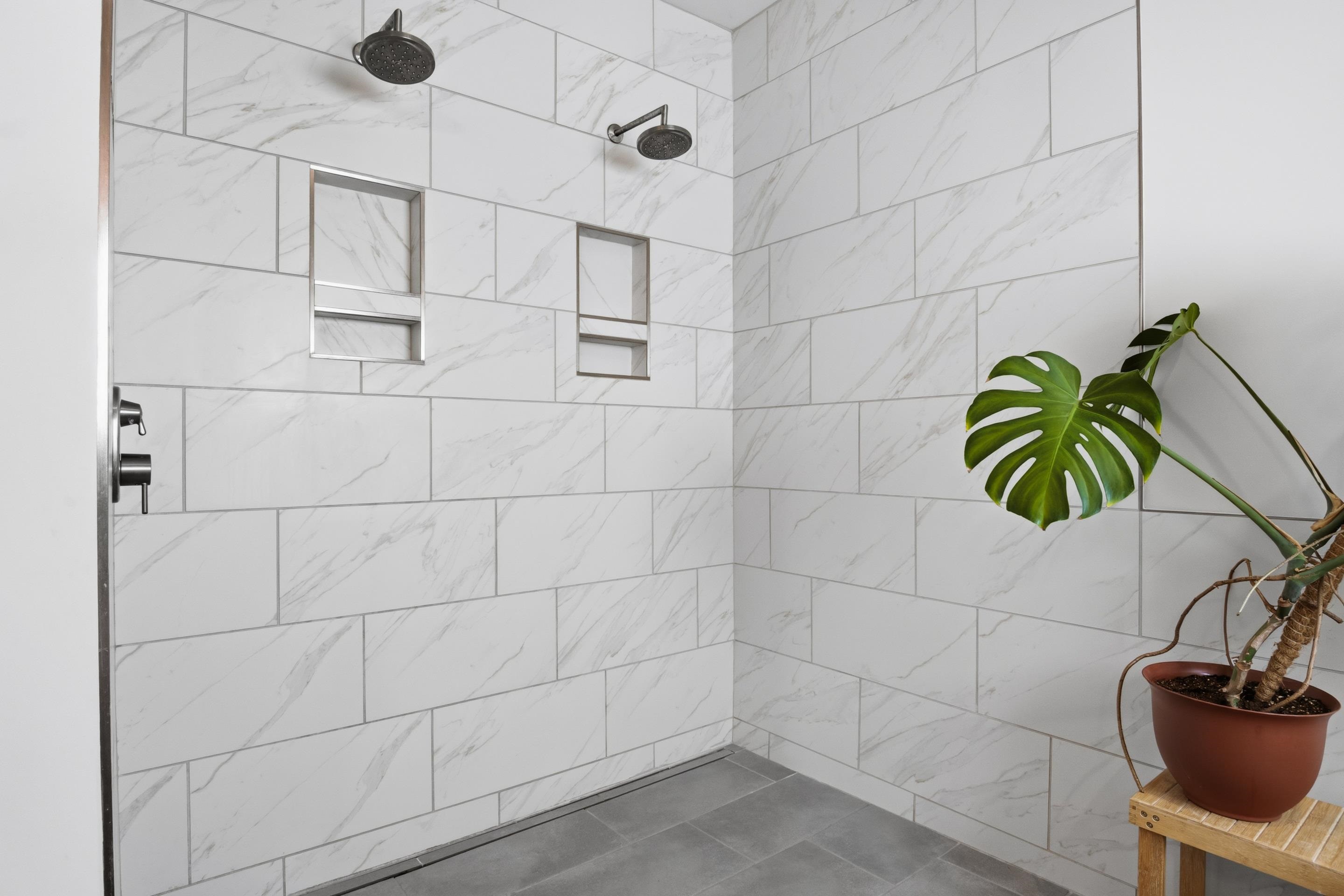 845 JEFFERSON Circle