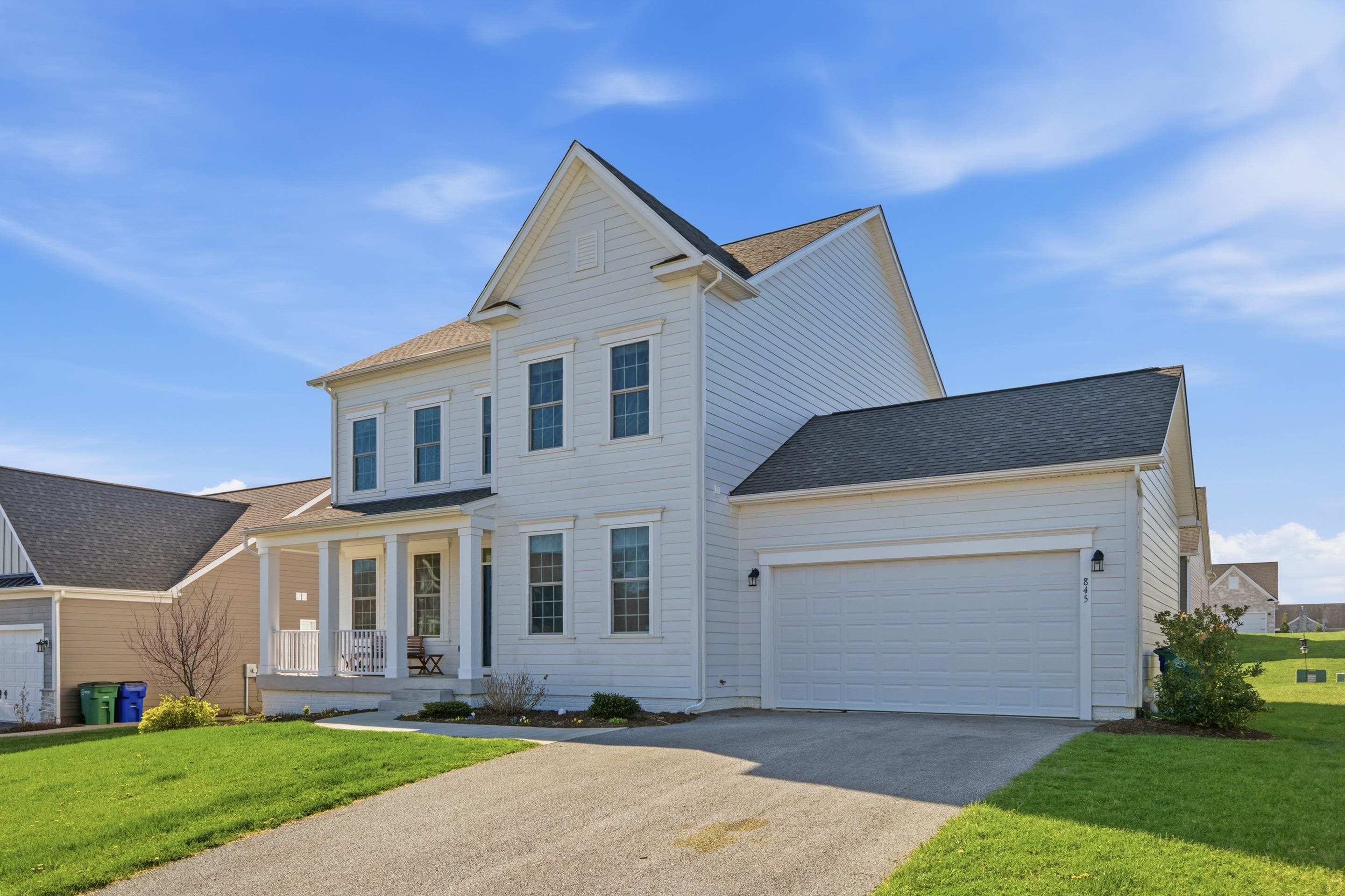 845 JEFFERSON Circle