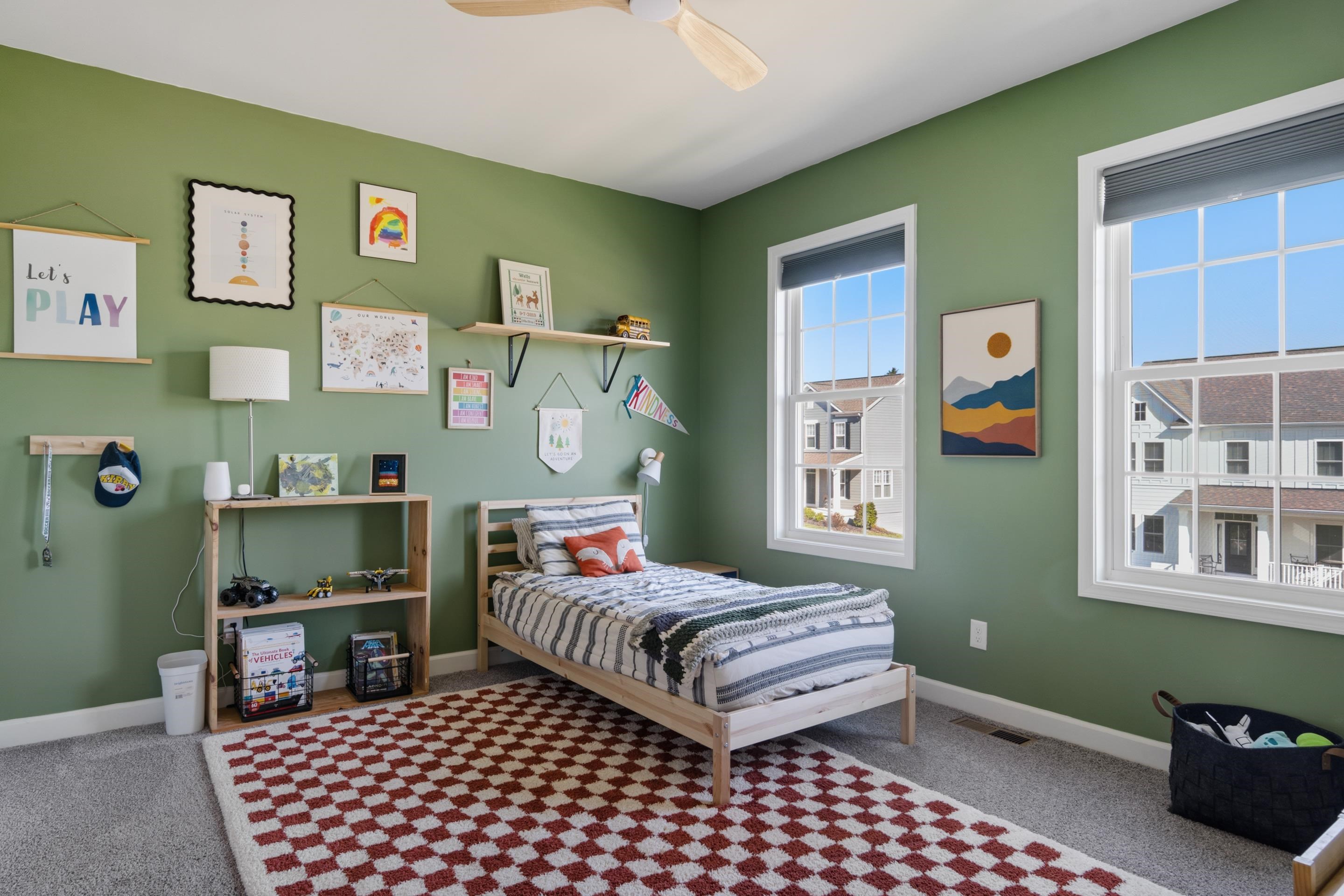 845 JEFFERSON Circle