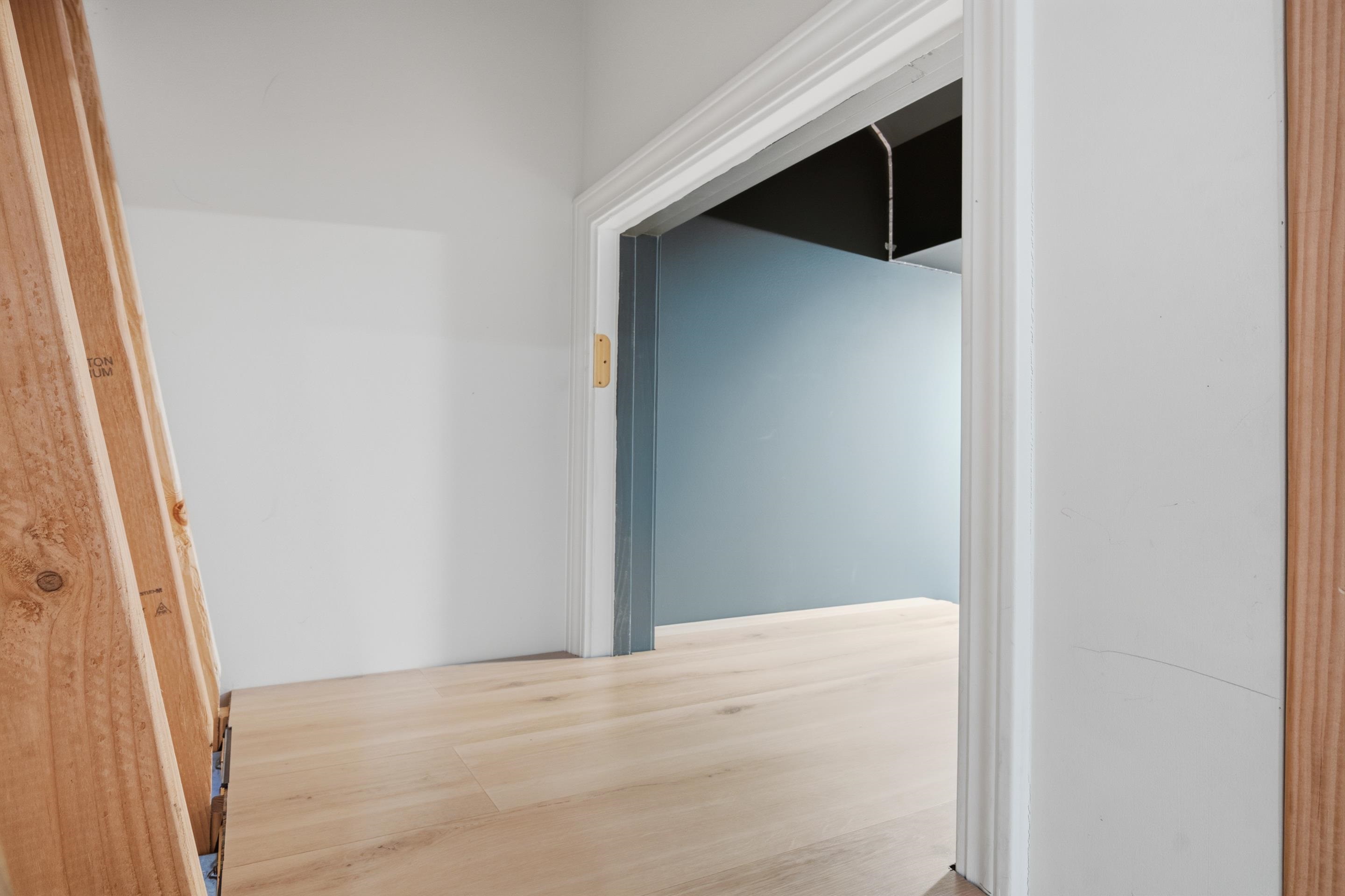 845 JEFFERSON Circle