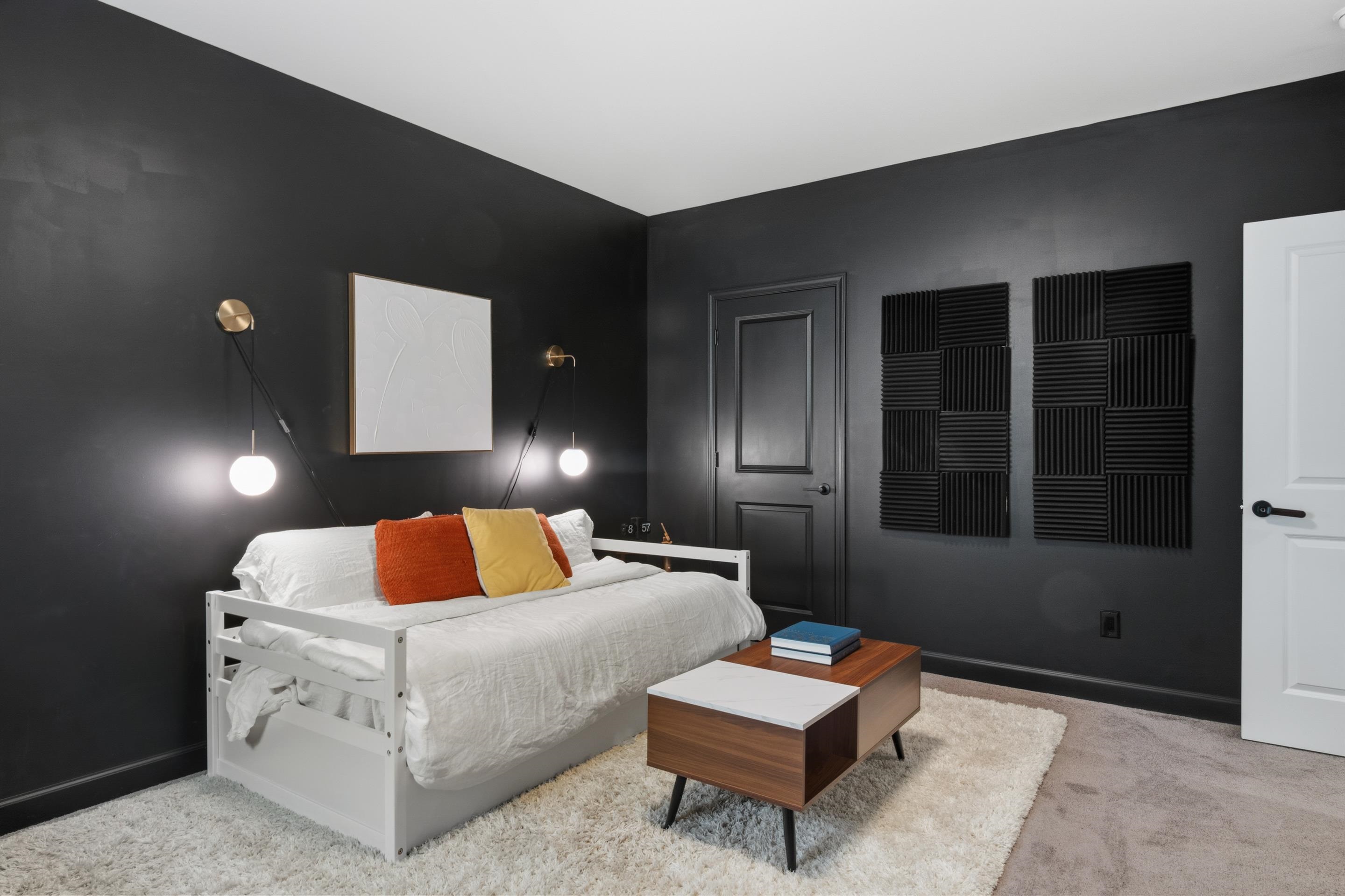 845 JEFFERSON Circle