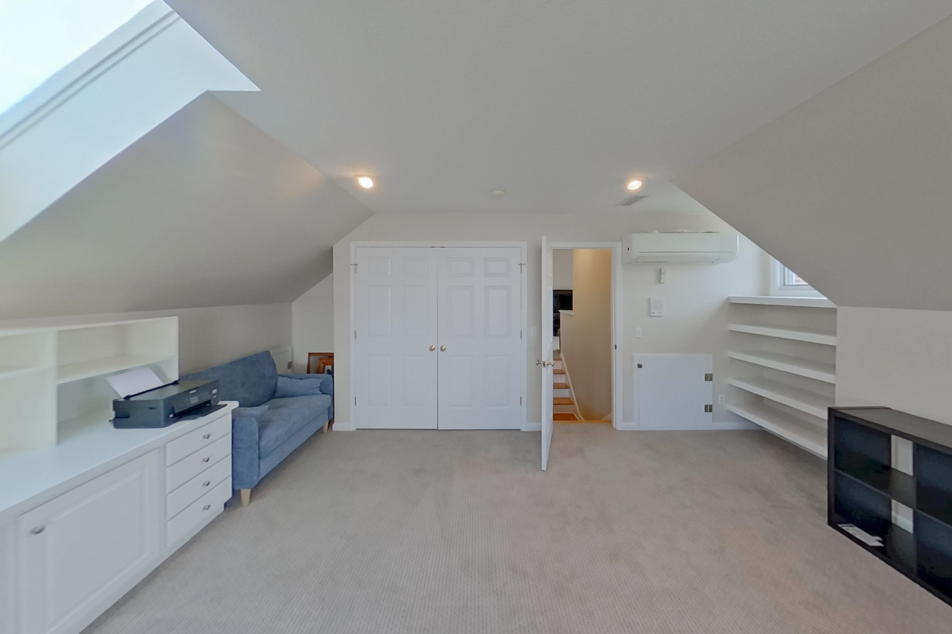 2206 Hardwick Street