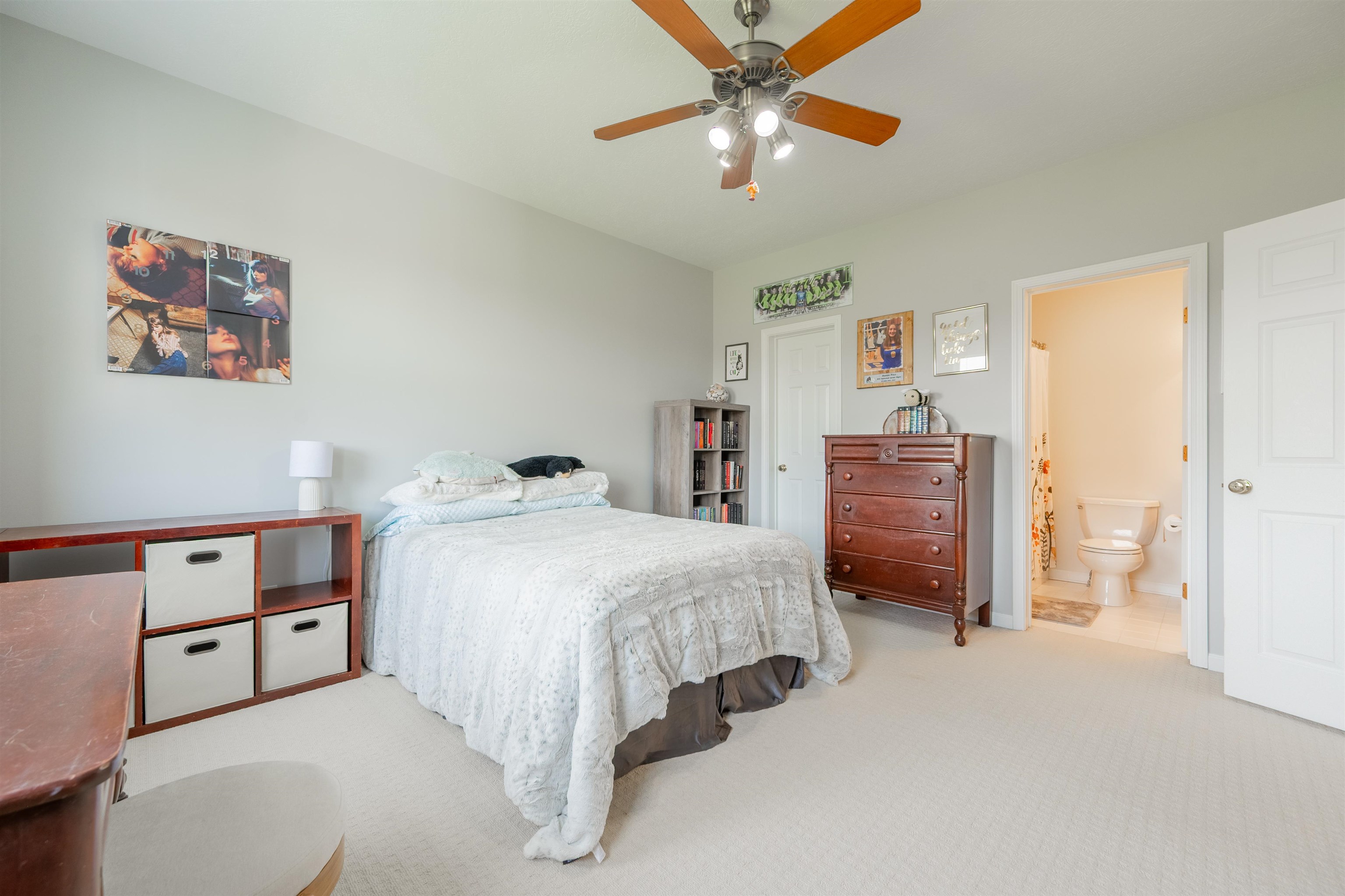 2206 Hardwick Street