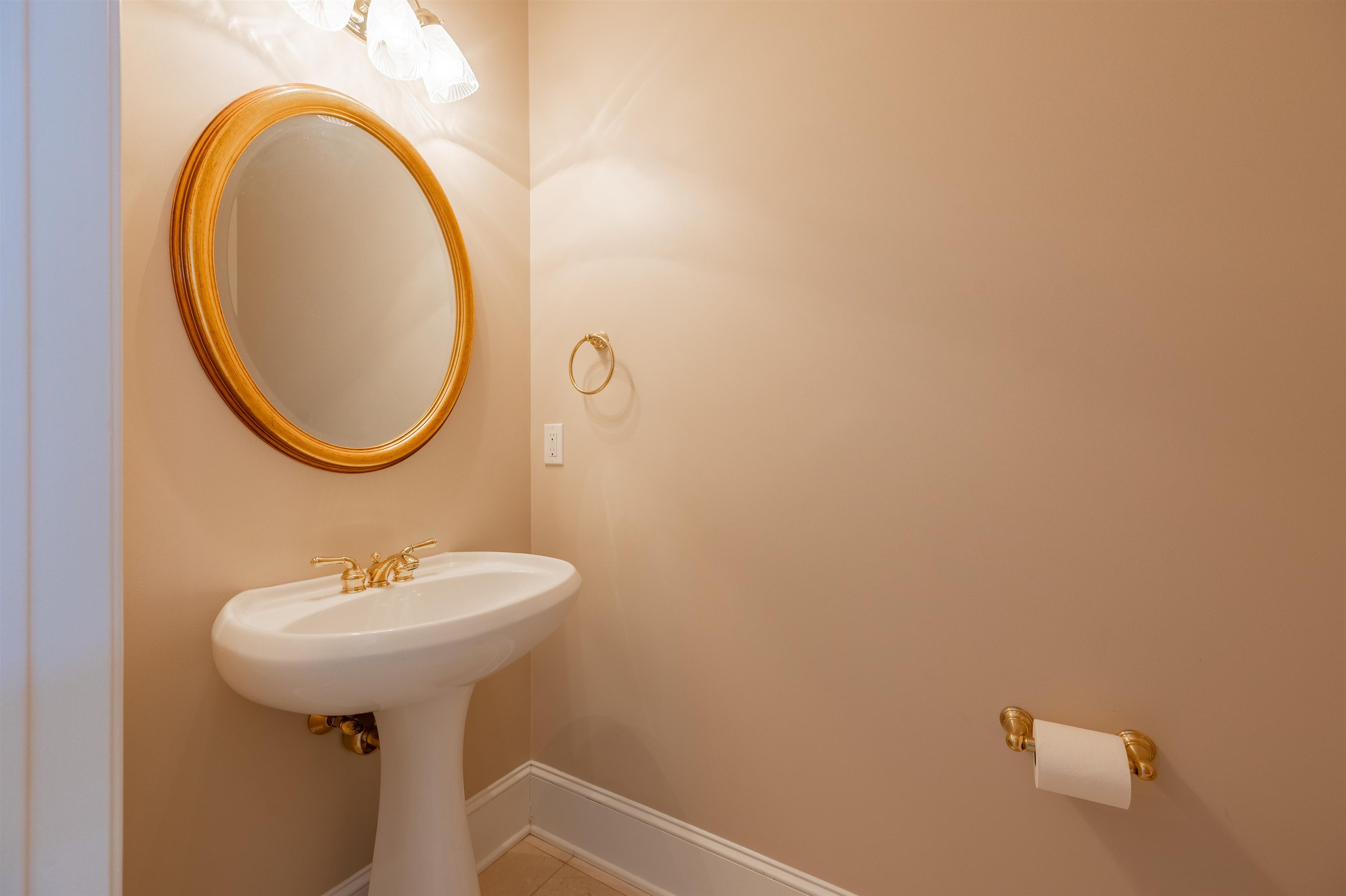 2206 Hardwick Street