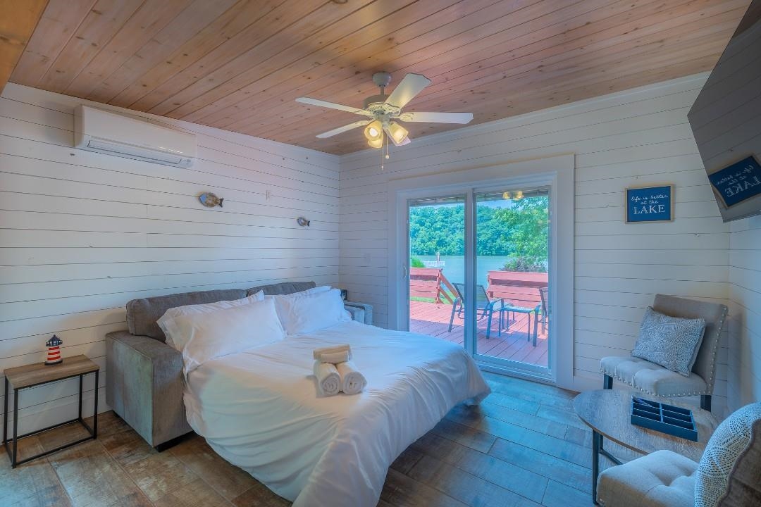 2939 BLACKBERRY Lane