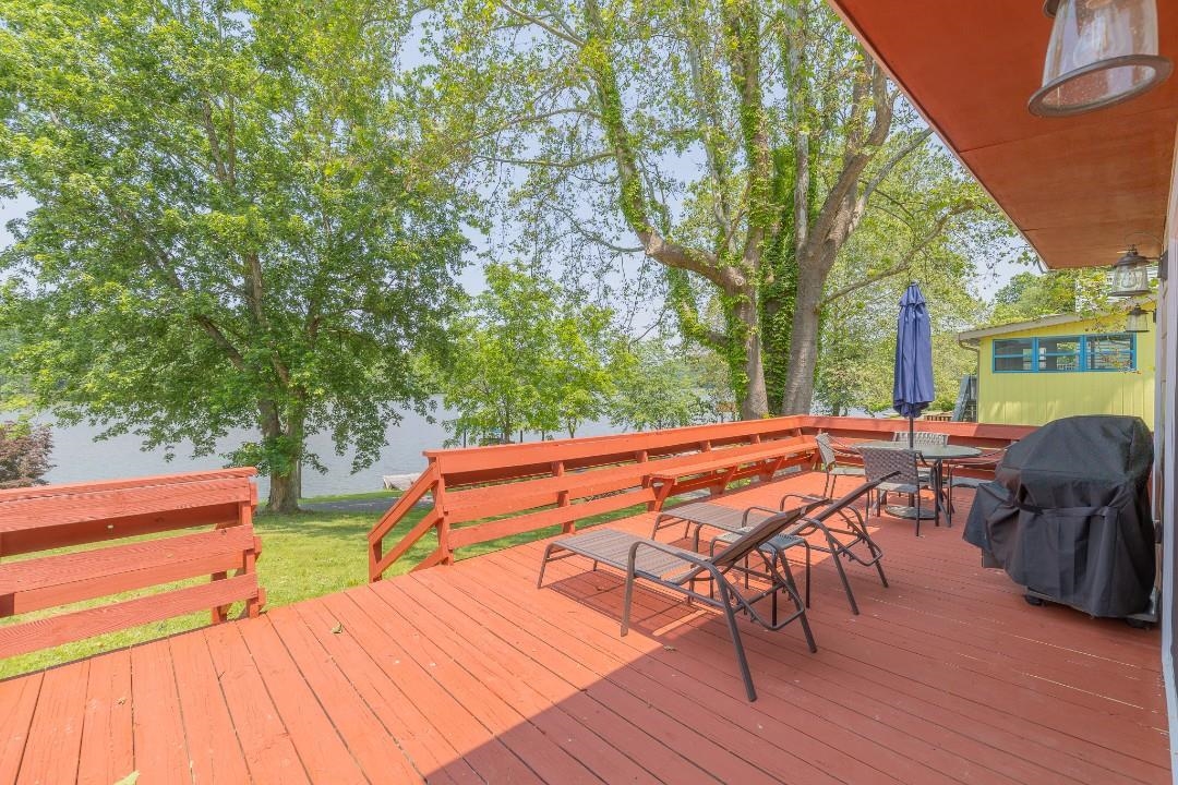 2939 BLACKBERRY Lane