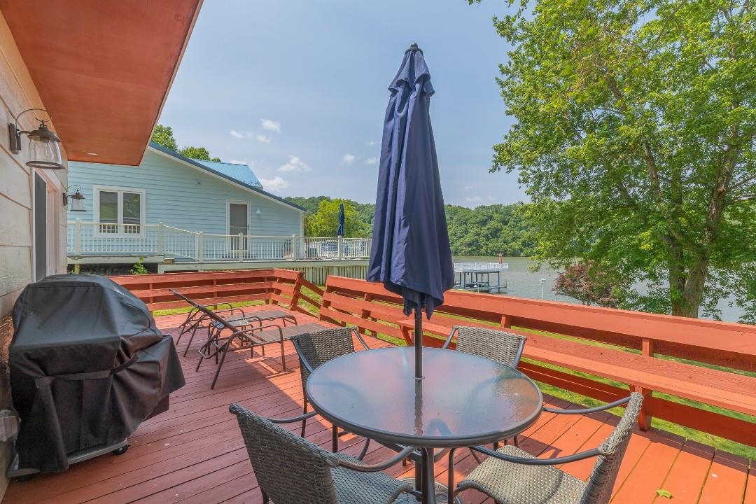 2939 BLACKBERRY Lane
