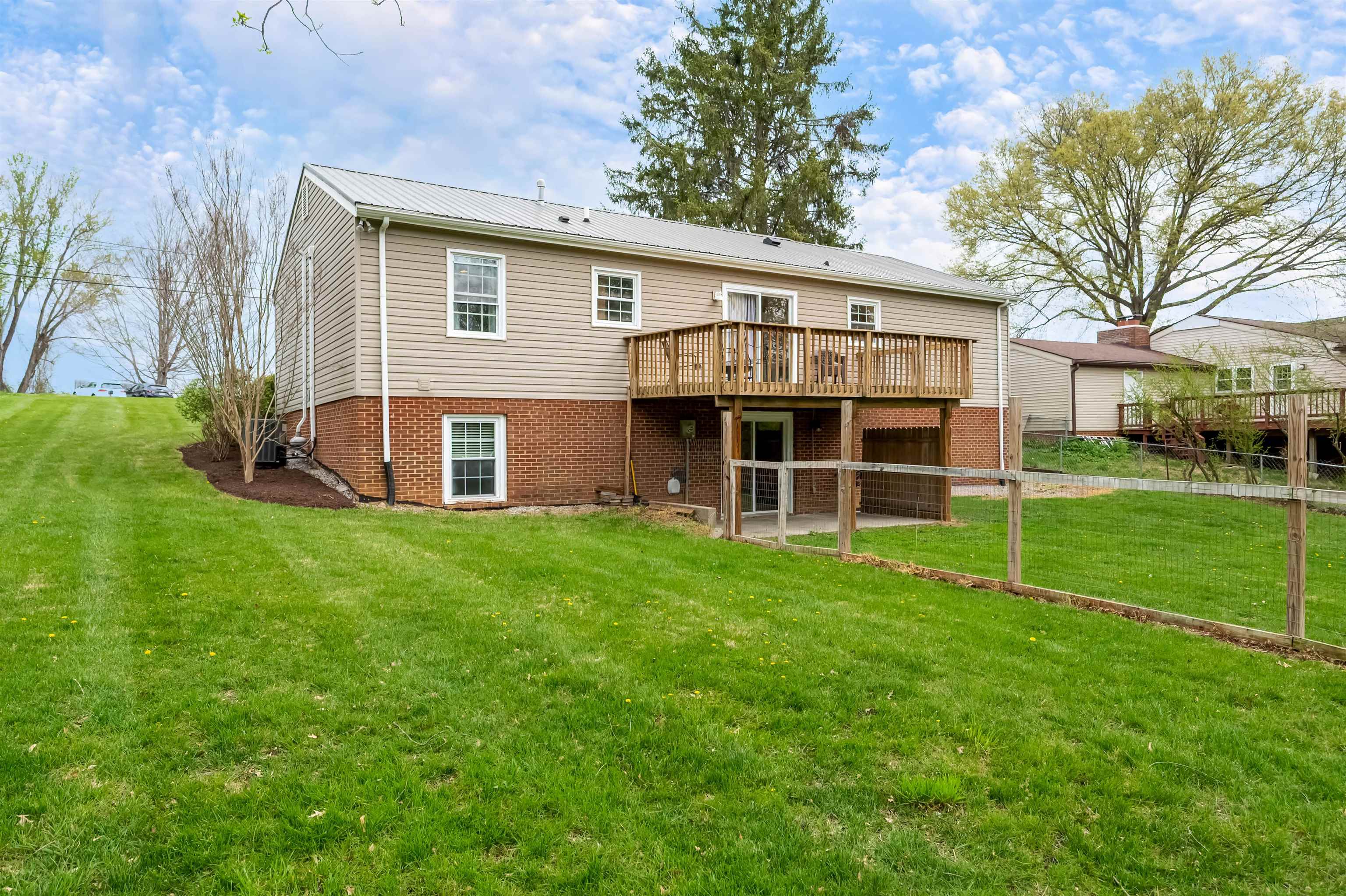 1005 GLADE Road